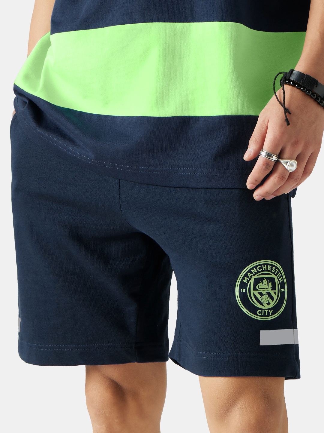 

The Souled Store Men Mid Rise Cotton Regular Shorts, Navy blue