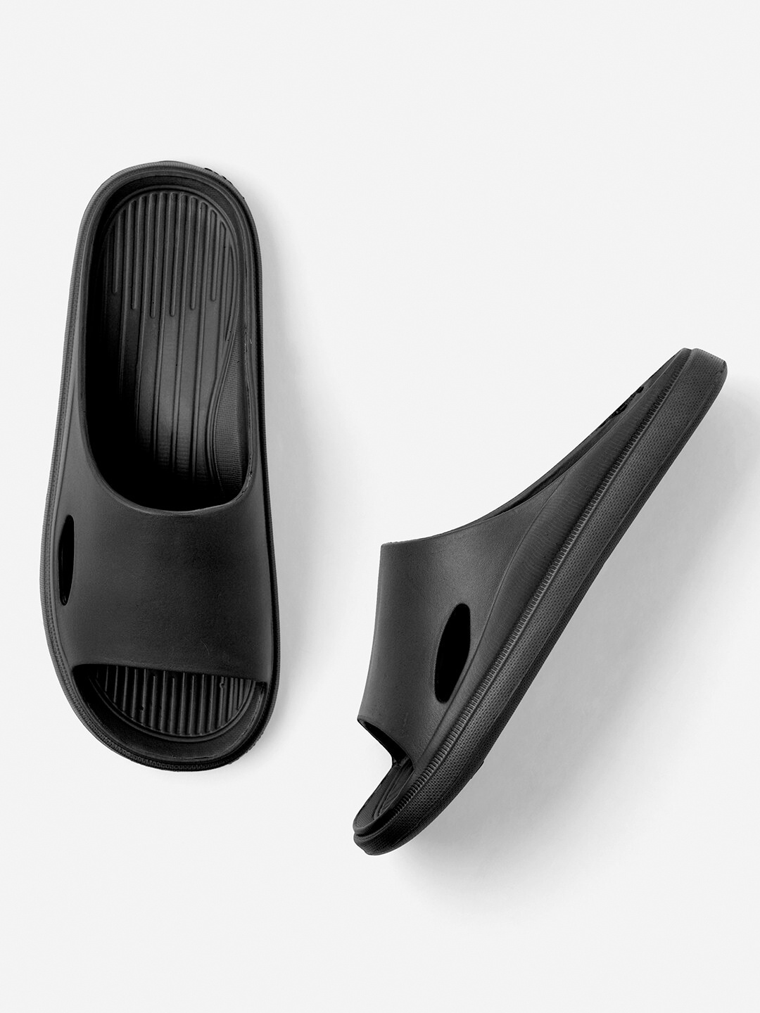 

R&B Men Rubber Sliders, Black
