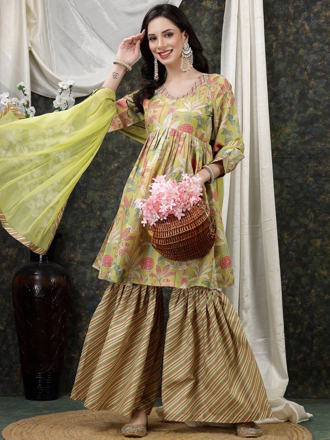 

HERE&NOW Floral Printed V-Neck Empire Thread Work A-Line Kurta & Sharara With Dupatta, Green