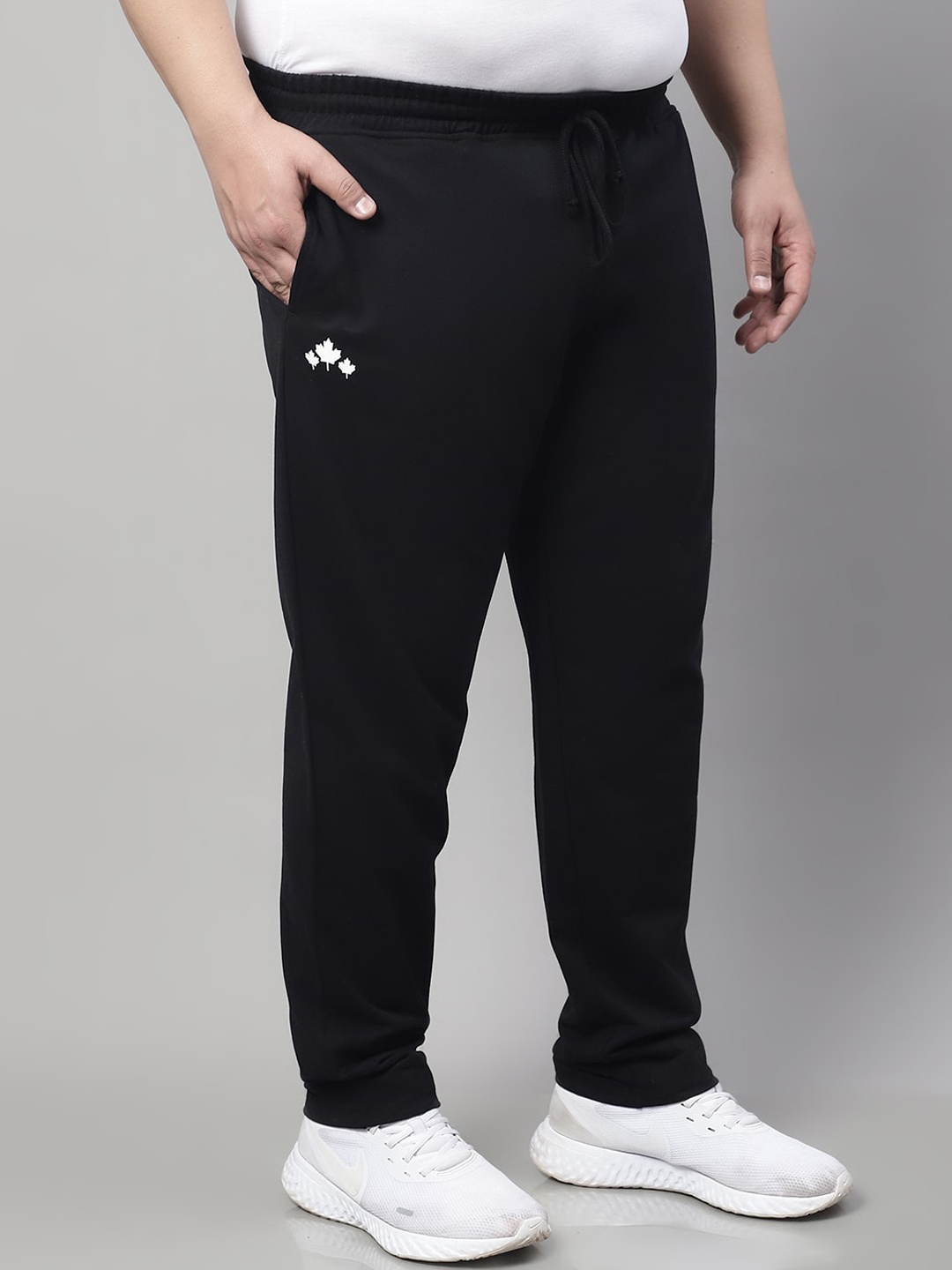 

Rute Men Cotton Mid Rise Track Pants, Black