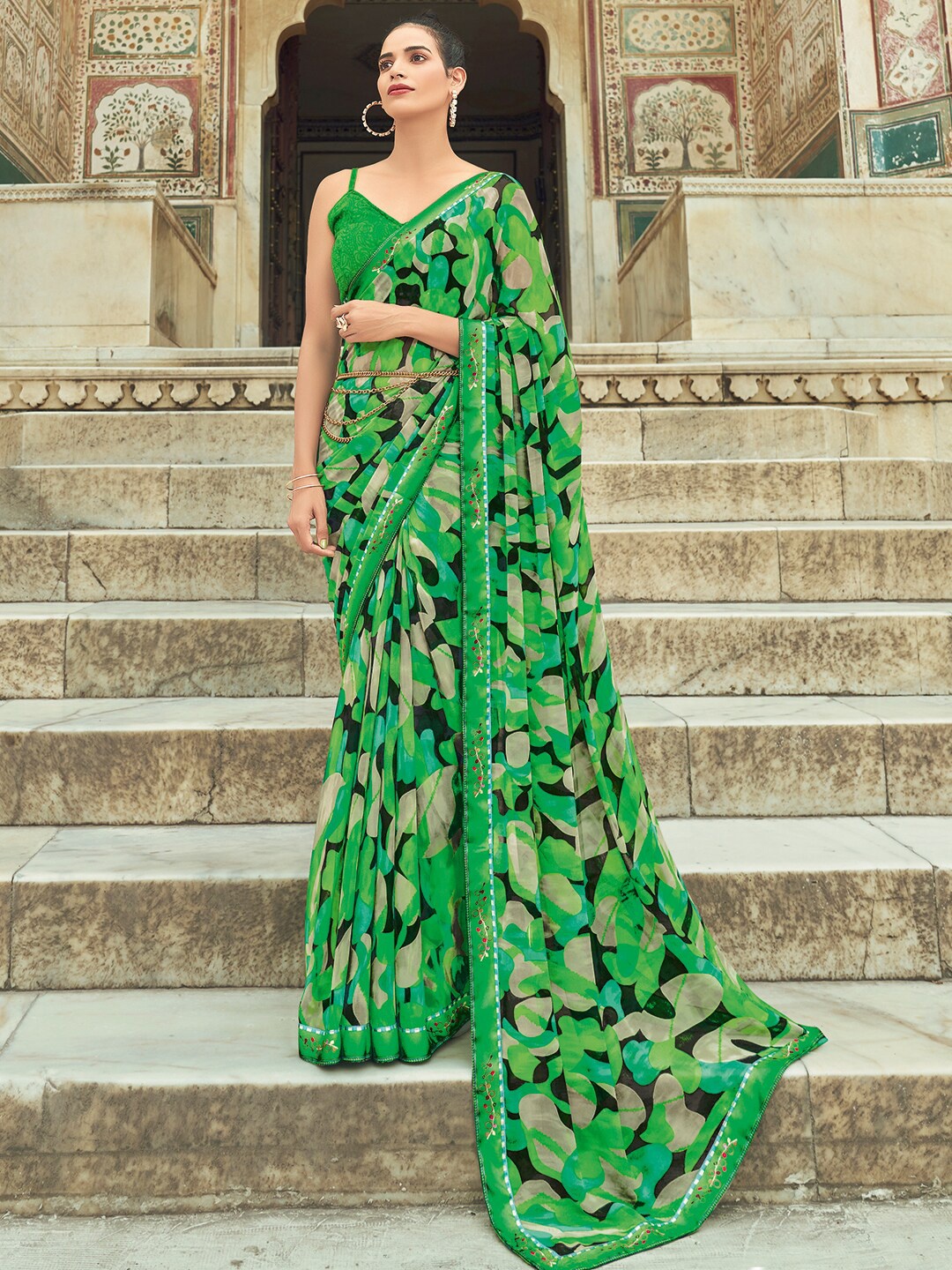 

SANSKAR Printed Georgette Saree, Green