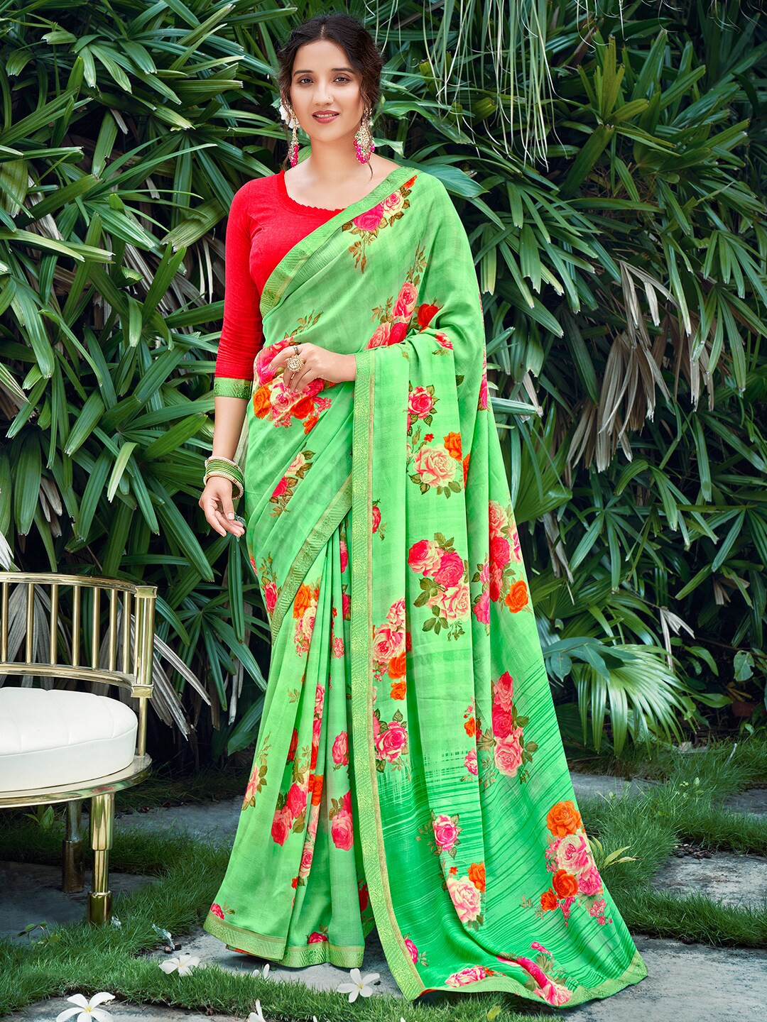

SANSKAR Floral Printed Georgette Saree, Green