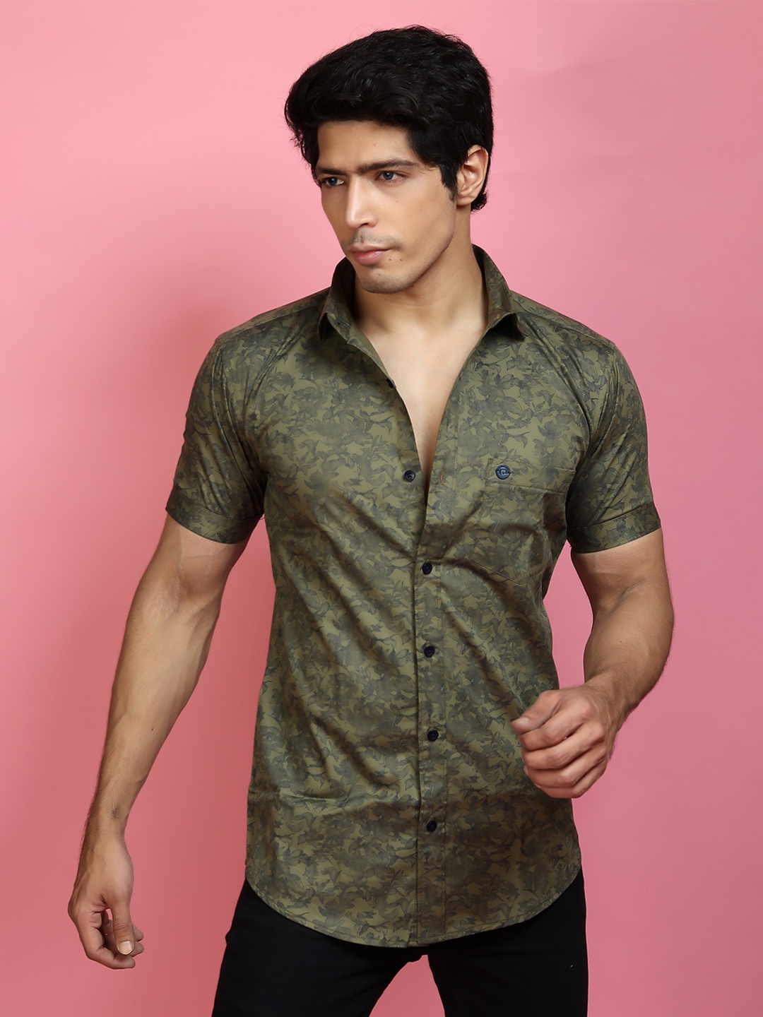 

INDIAN THREADS India Slim Slim Fit Floral Printed Cotton Casual Shirt, Green