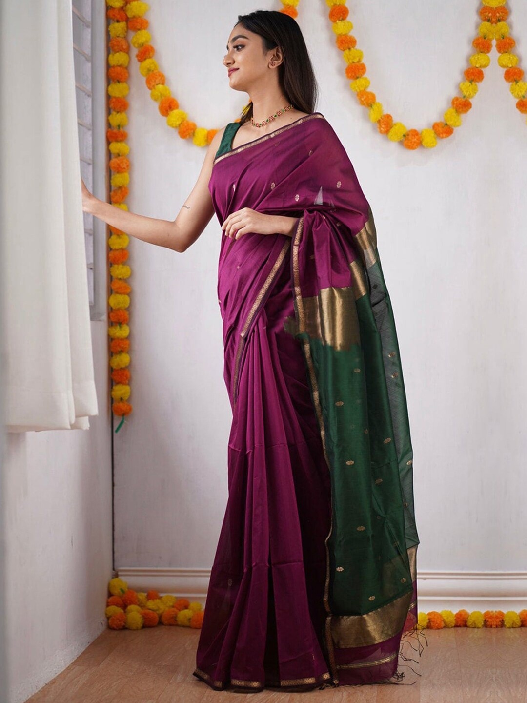 

SAREEWAVE Ethnic Motifs Woven Design Zari Kota Saree, Magenta