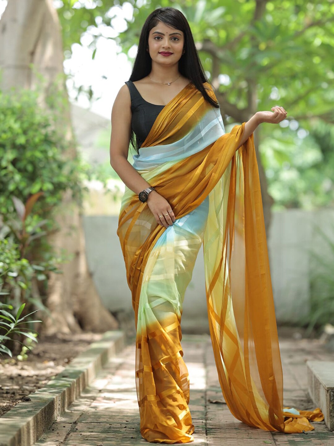 

SAREEWAVE Striped Saree, Mustard