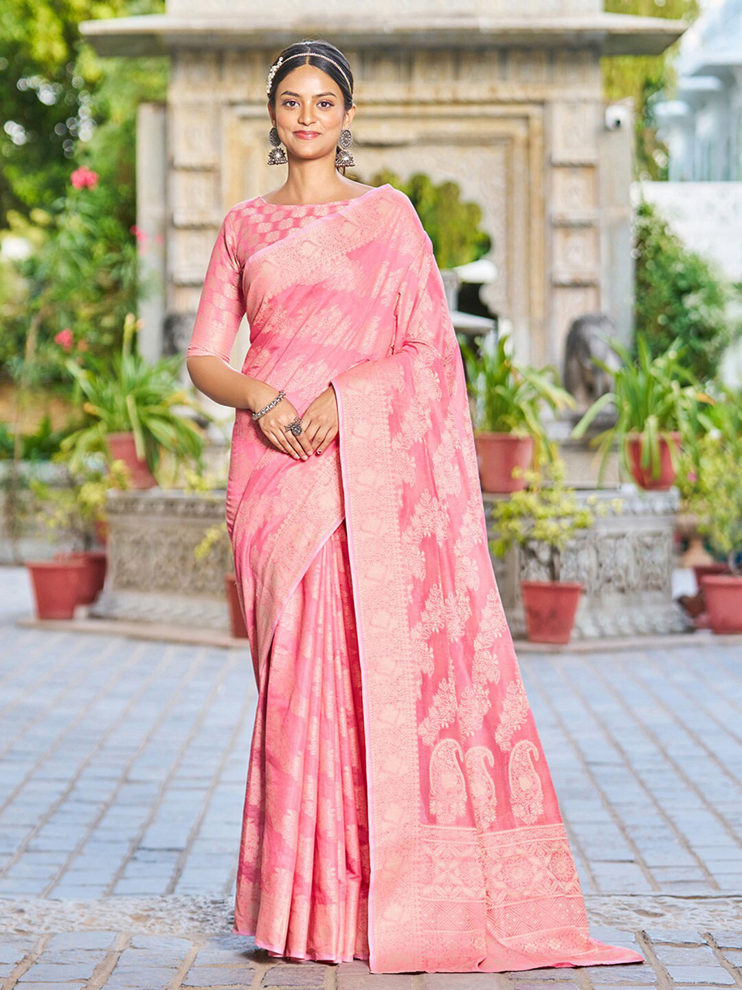 

SAREEWAVE Woven Design Zari Saree, Peach