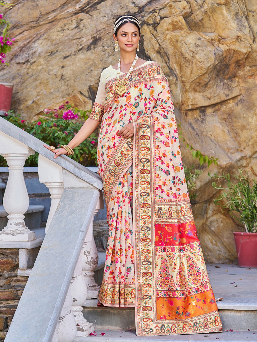 

SAREEWAVE Floral Woven Design Art Silk Banarasi Saree, Cream