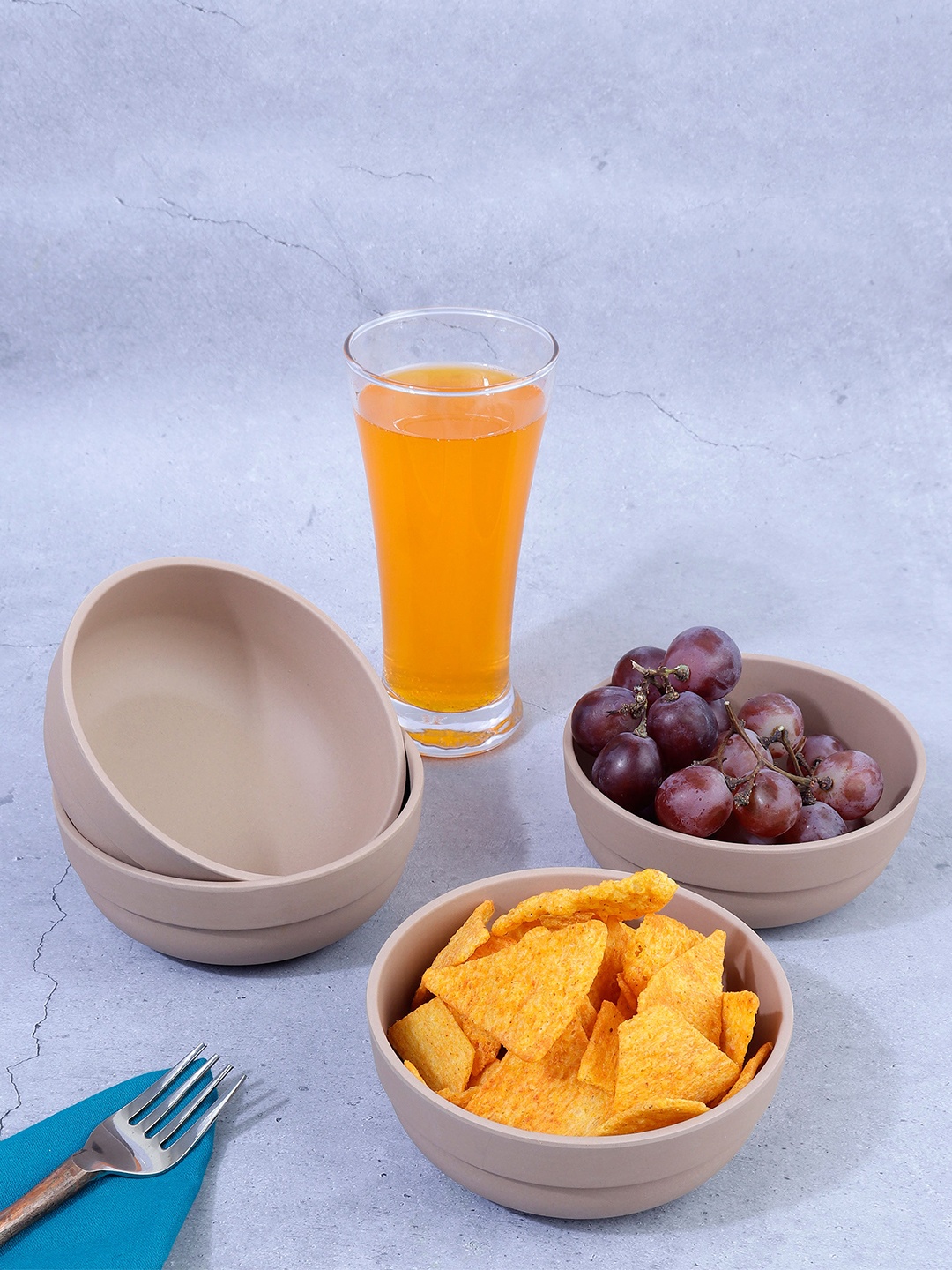 

THE BAMBOO CO 5 Pieces Beige & White Matte Feeding Bowls with Spoon & Fork