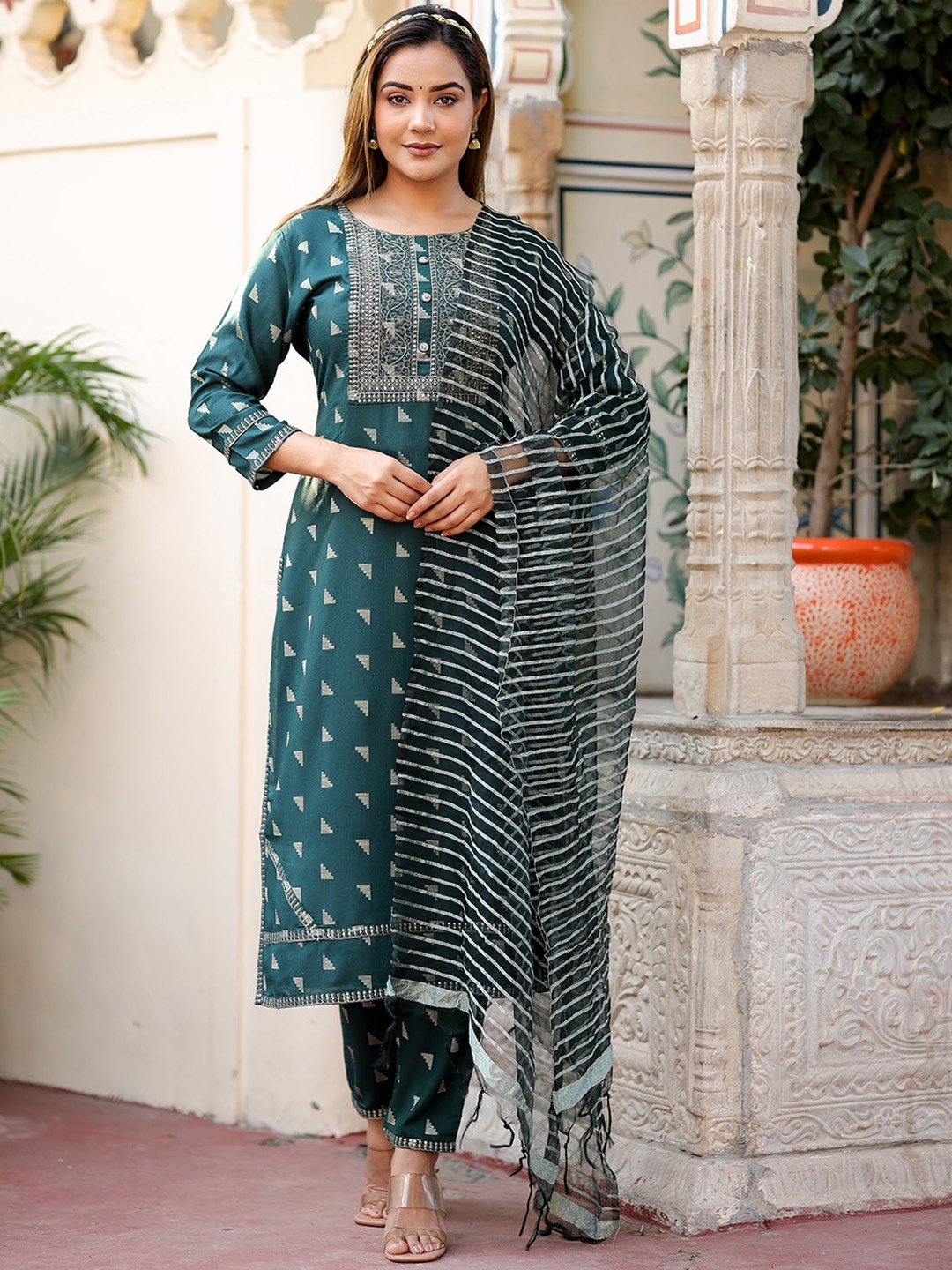 

KALINI Geometric Printed Thread Work Straight Kurta with Trousers & Dupatta, Green