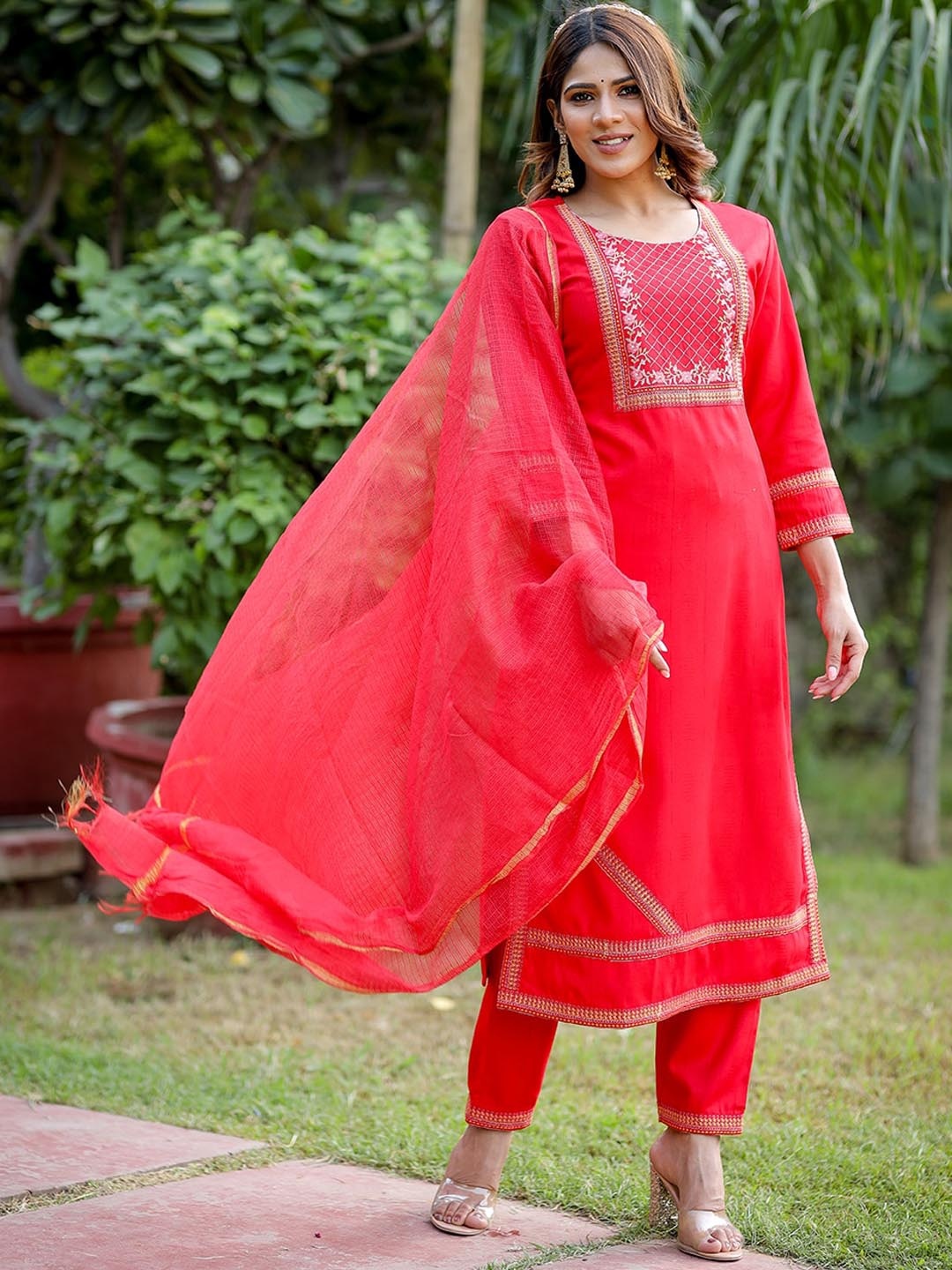 

KALINI Floral Yoke Design Thread Work Straight Kurta with Trousers & Dupatta, Red