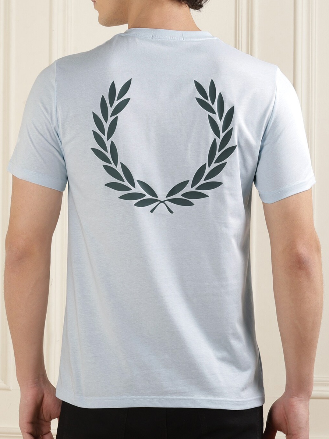 

Fred Perry Men Blue Mandarin Collar Pockets Slim Fit T-shirt