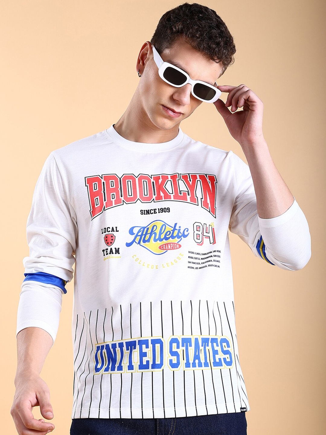 

HIGHLANDER Men White Typography Printed Slim Fit T-shirt