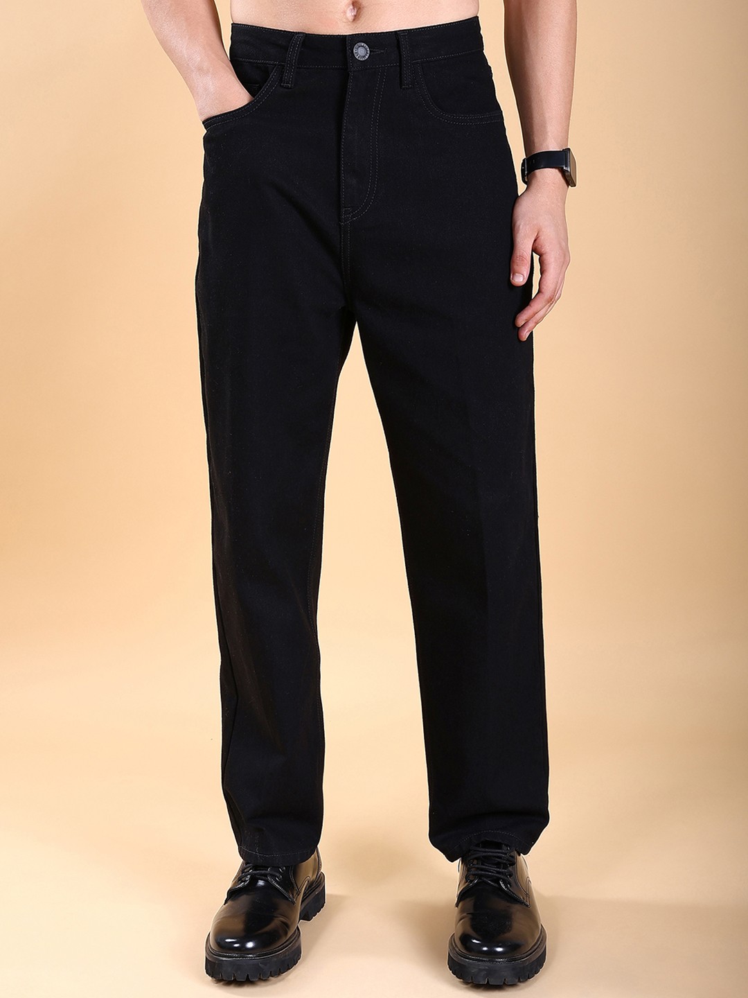 

HIGHLANDER Men Loose Fit Mid-Rise Cotton Jeans, Black