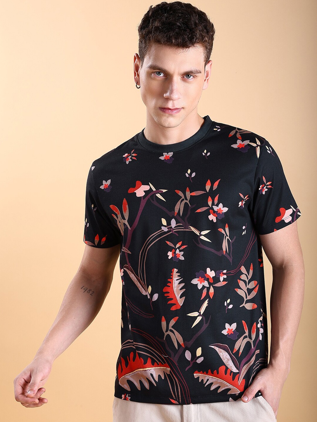 

HIGHLANDER Floral Printed Slim Fit T-shirt, Black