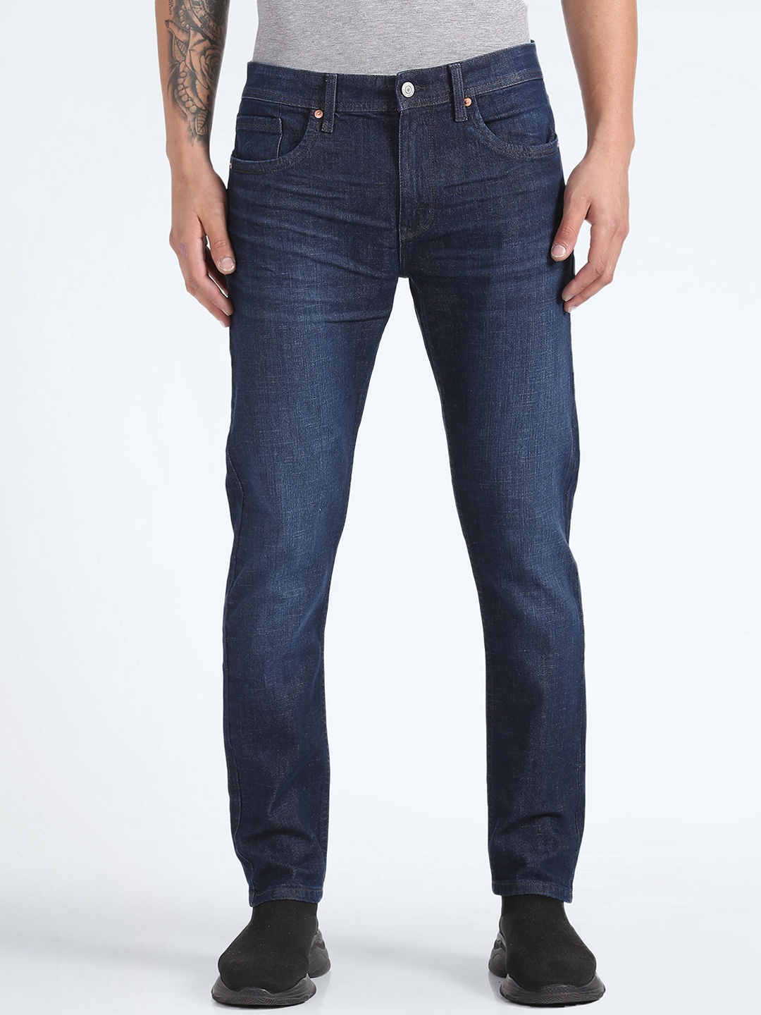 

Flying Machine Men Tapered Fit Light Fade Clean Look Stretchable Jeans, Blue