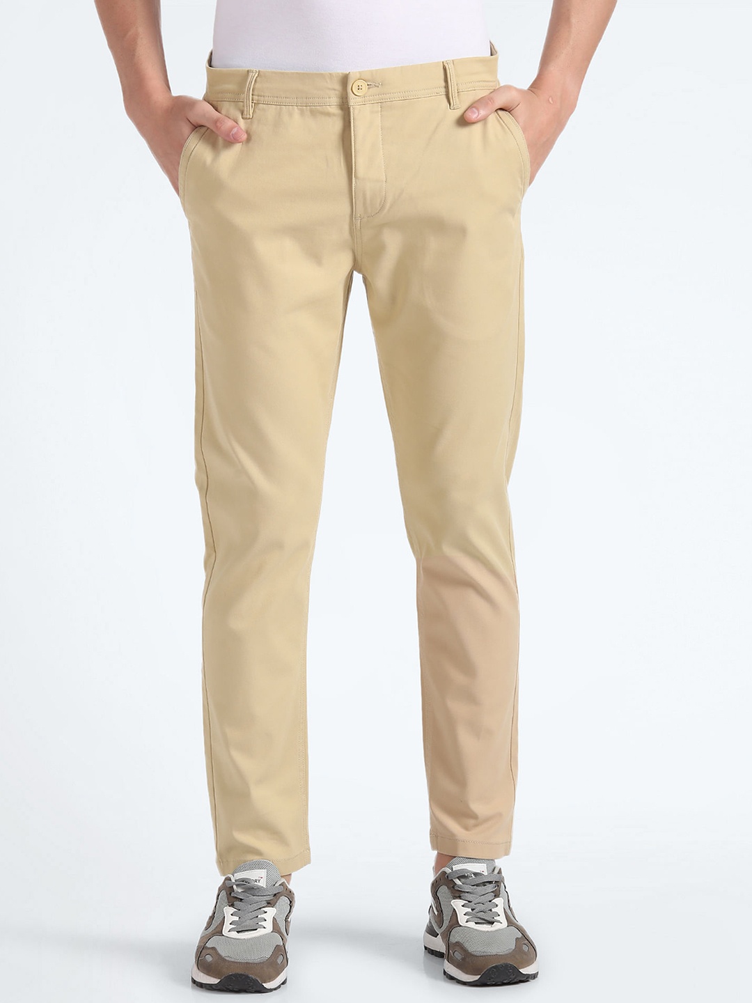 

Flying Machine Men Tapered Fit Chinos Trousers, Beige