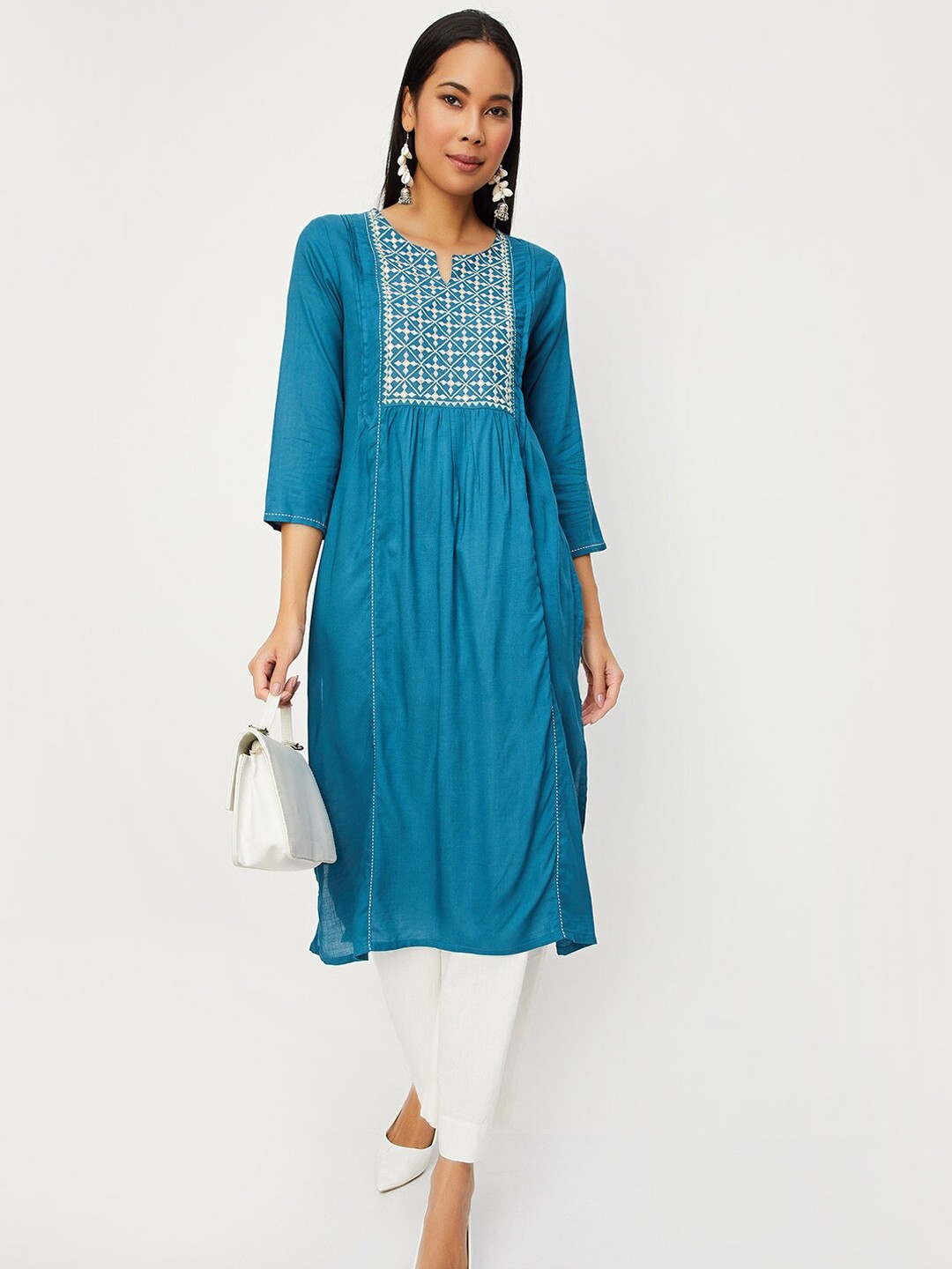 

max Yoke Design Geometric Thread Work Straight Kurta, Blue