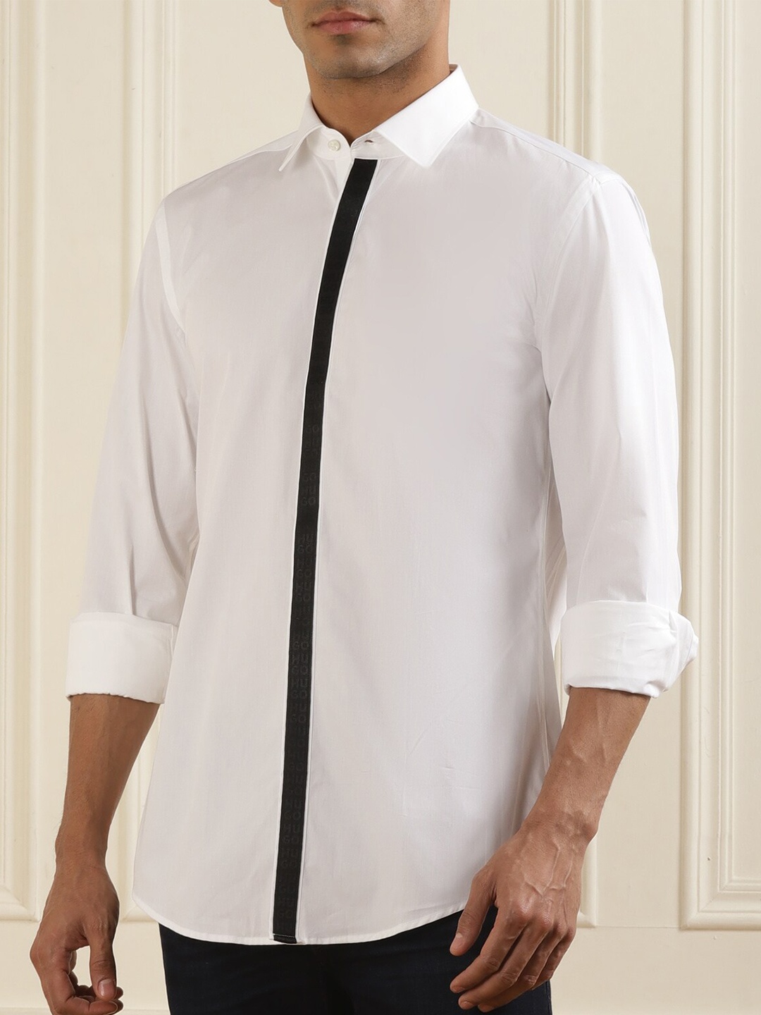 

HUGO Men White Slim Fit Opaque Formal Shirt