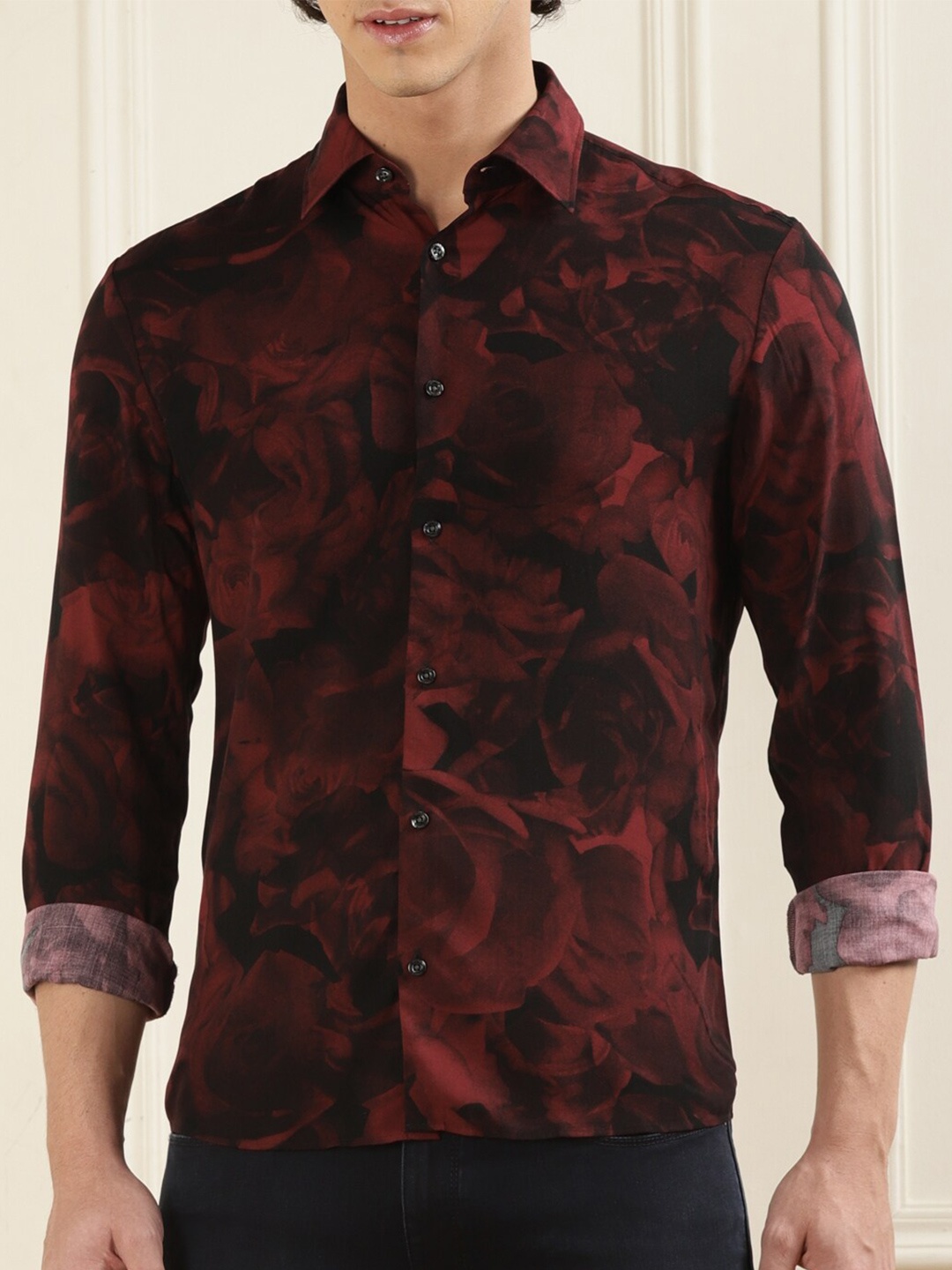 

HUGO Men Maroon Slim Fit Floral Opaque Striped Formal Shirt