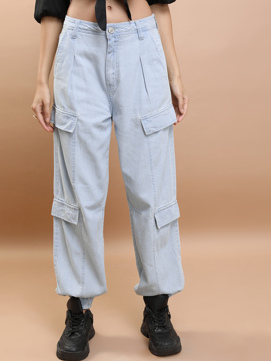 

Tokyo Talkies Women Blue Low-Rise Cotton Cargo Jogger