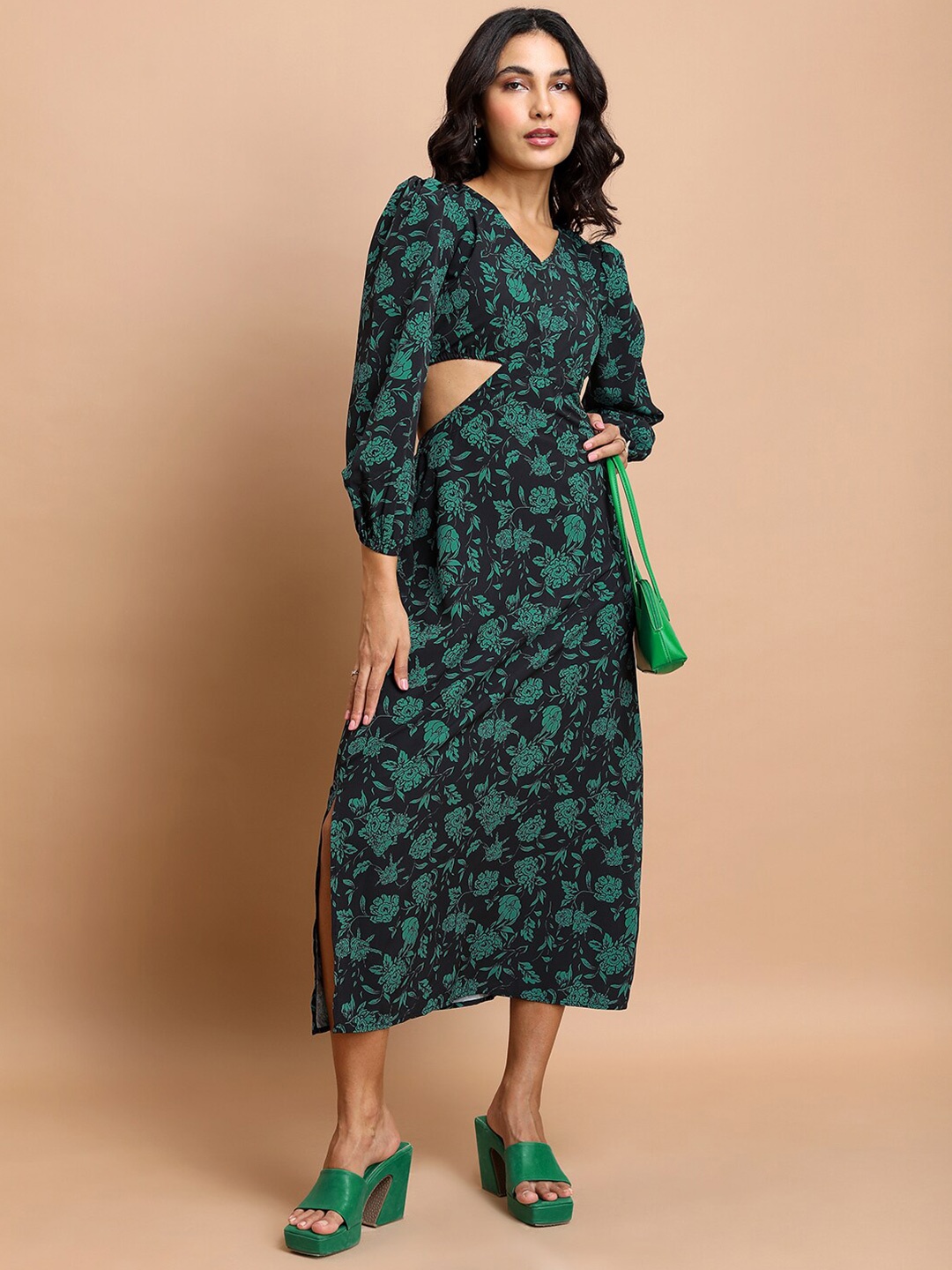 

Tokyo Talkies Black & Green Floral Printed Cut-Out Detailed Puff Sleeves A-Line Dress