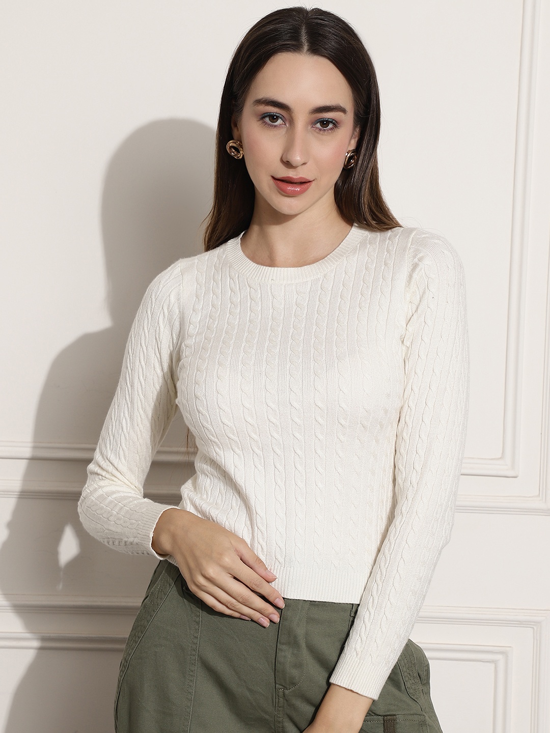 

NoBarr Cable Knit Crop Acrylic Pullover, White