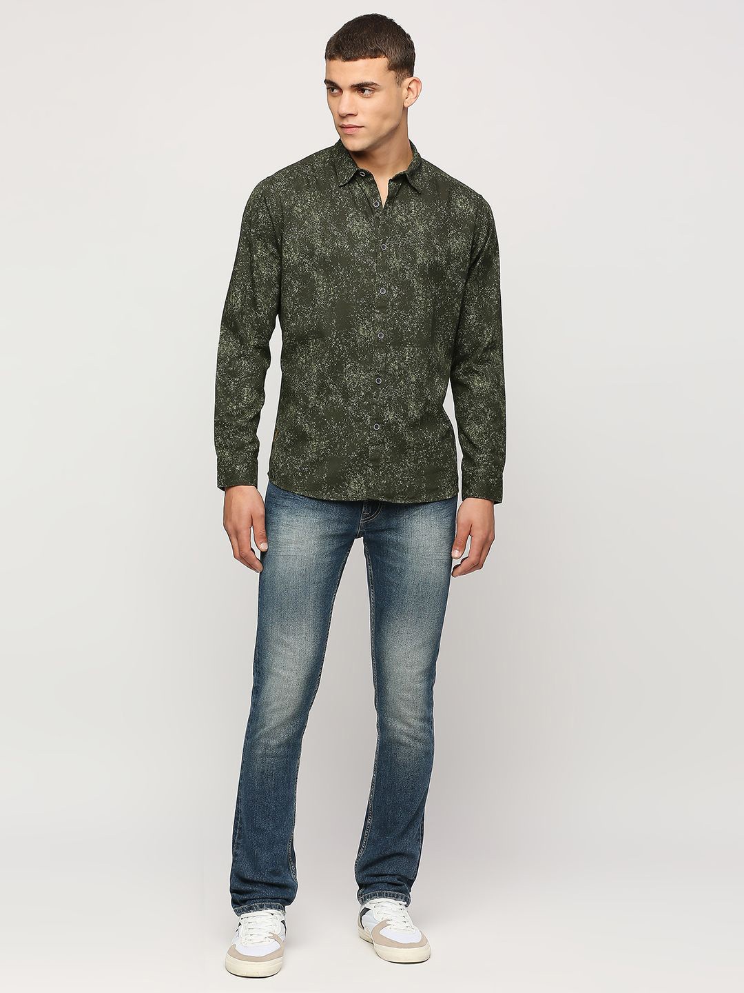 

Pepe Jeans Abstract Printed Spread Collar Pure Cotton Casual Shirt, Olive