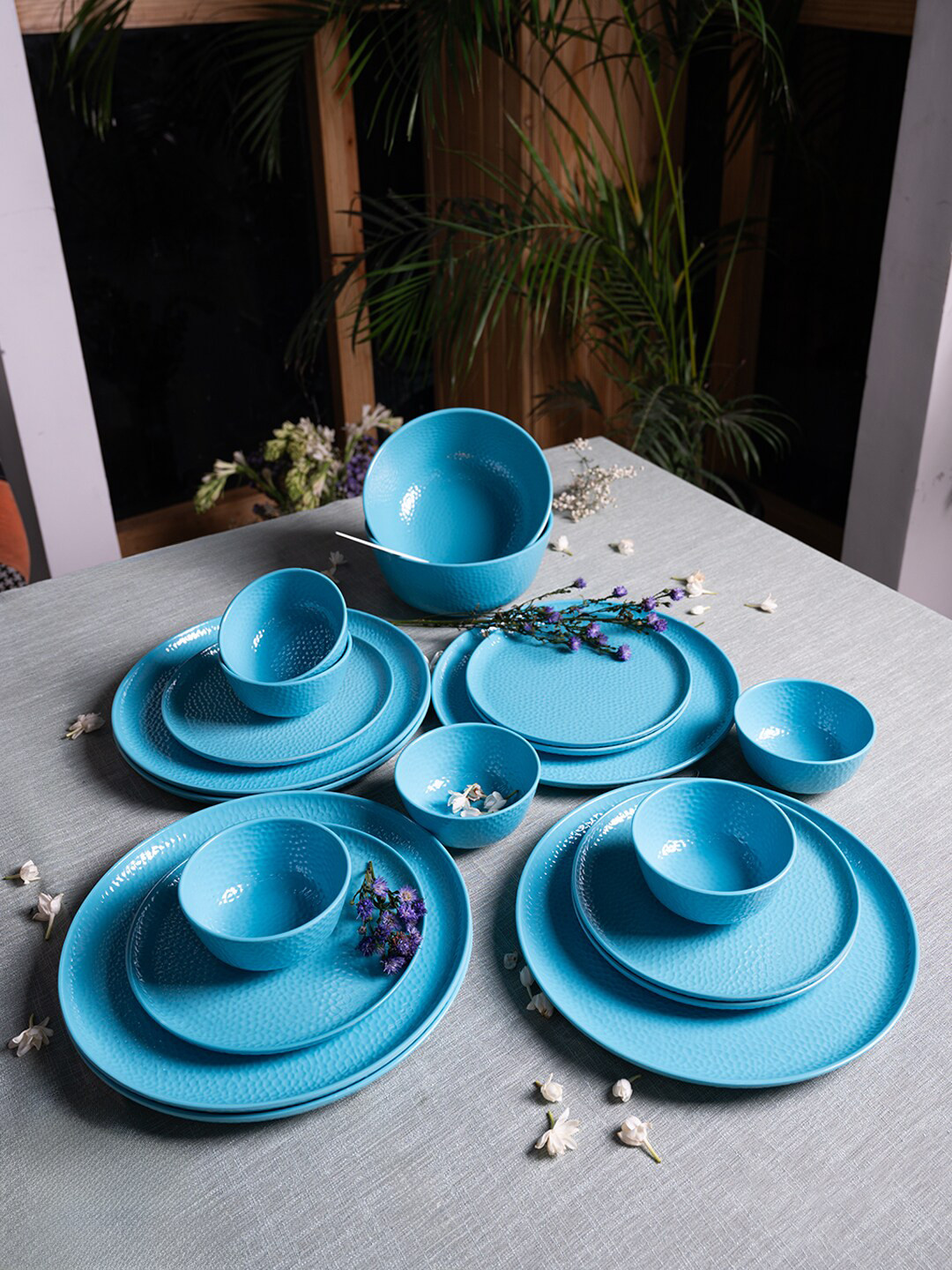 

MARKET99 Turquoise Blue 20 Pieces Textured Melamine Glossy Dinner Set