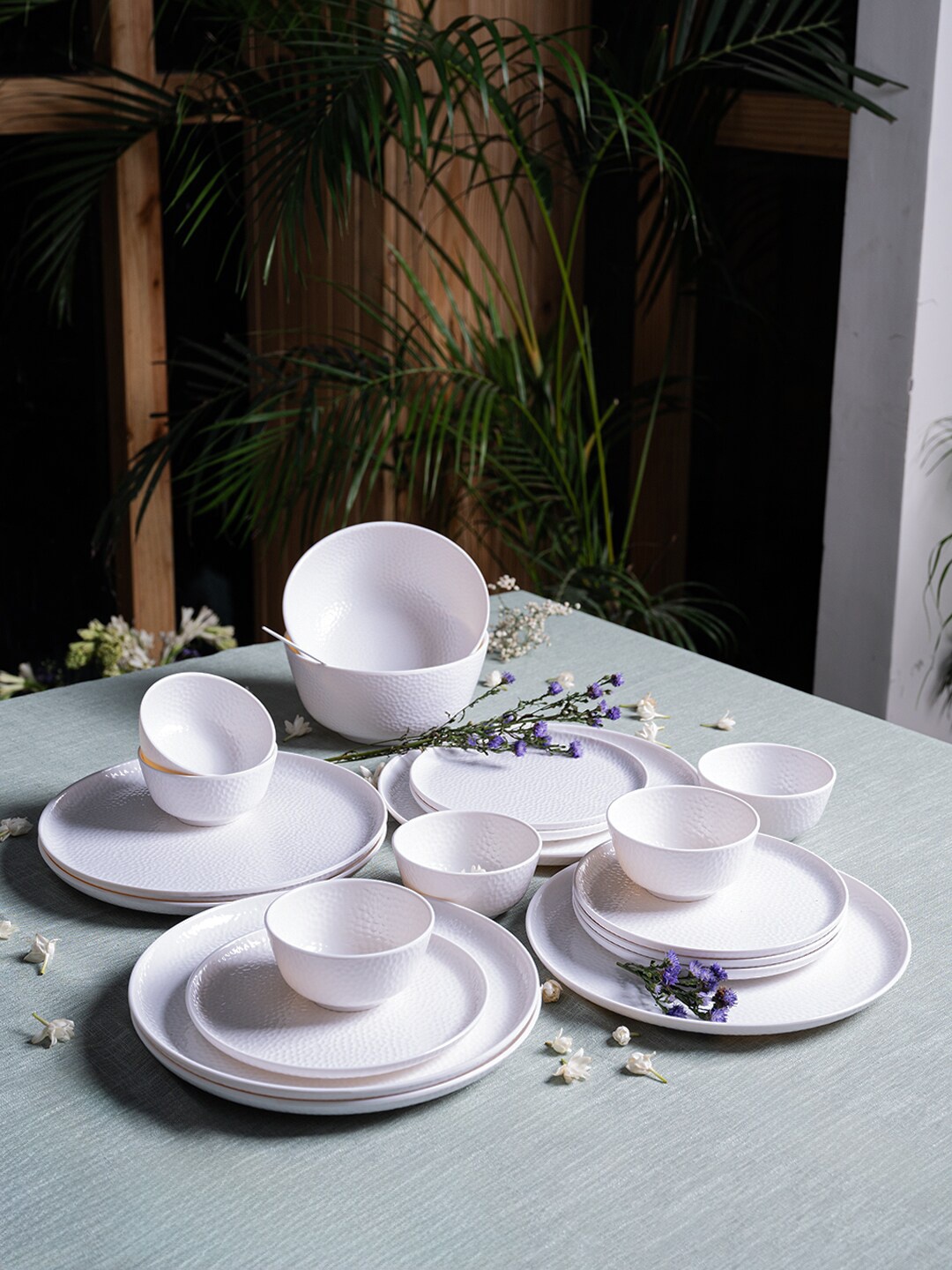 MARKET99 White 20 Pieces Melamine Glossy Dinner Set