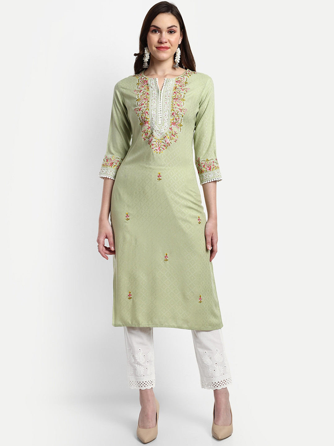 

KAVITA GUPTA Floral Embroidered Regular Kurta with Trousers, Green