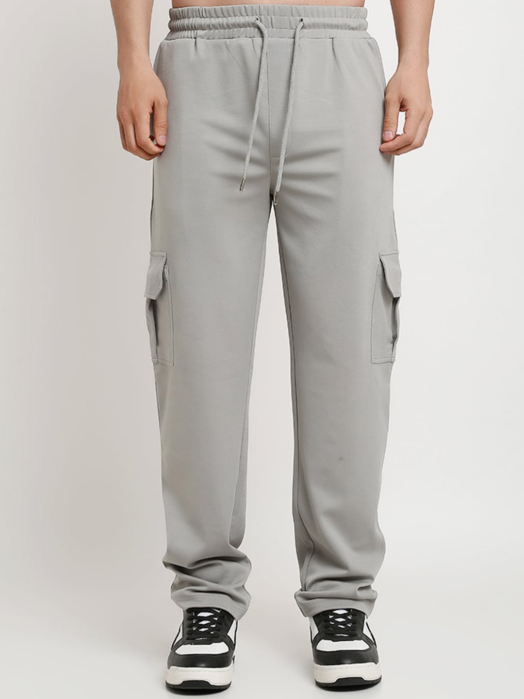

EVERDION Men Relaxed Straight Leg Straight Fit Easy Wash Cargos Trousers, Grey