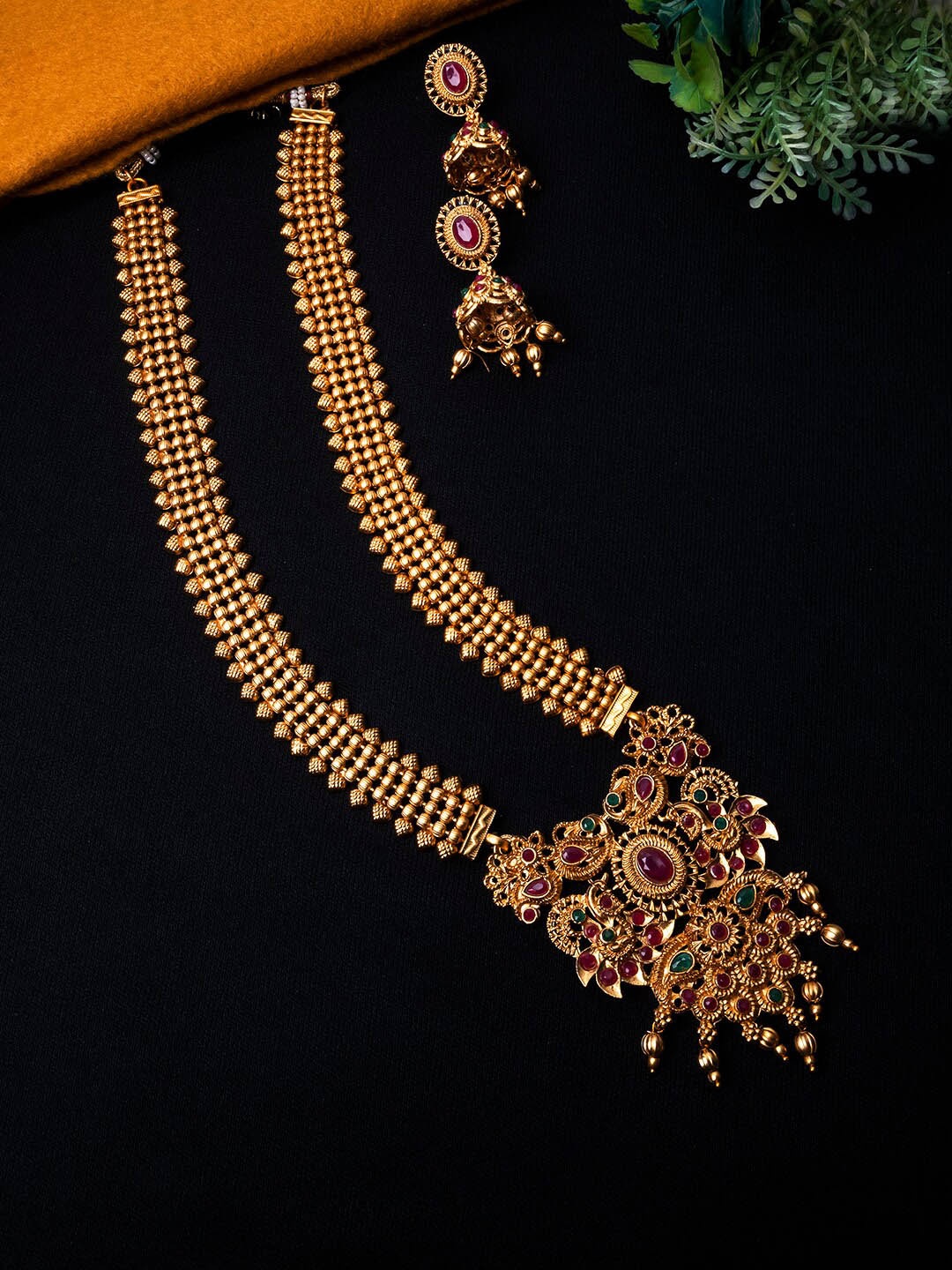 

StileAdda Gold Plated Stone Studded Temple Jewellery Set