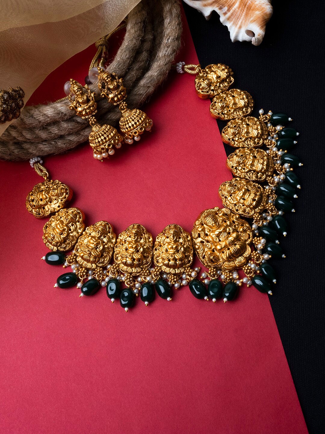 

StileAdda Gold Plated Beaded Jewellery Set