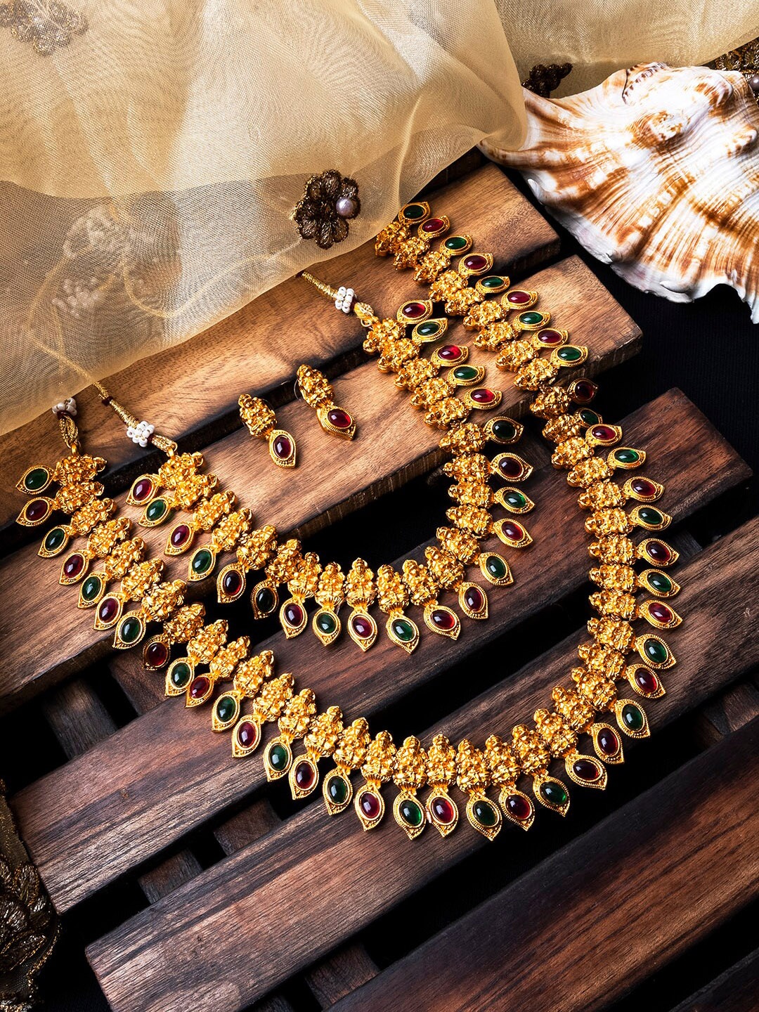 

StileAdda Gold Plated Stone Studded Jewellery Set