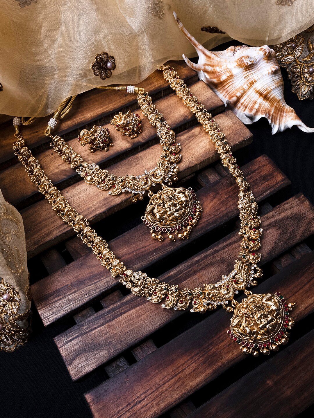 

StileAdda Gold Plated Stone Studded Jewellery Set