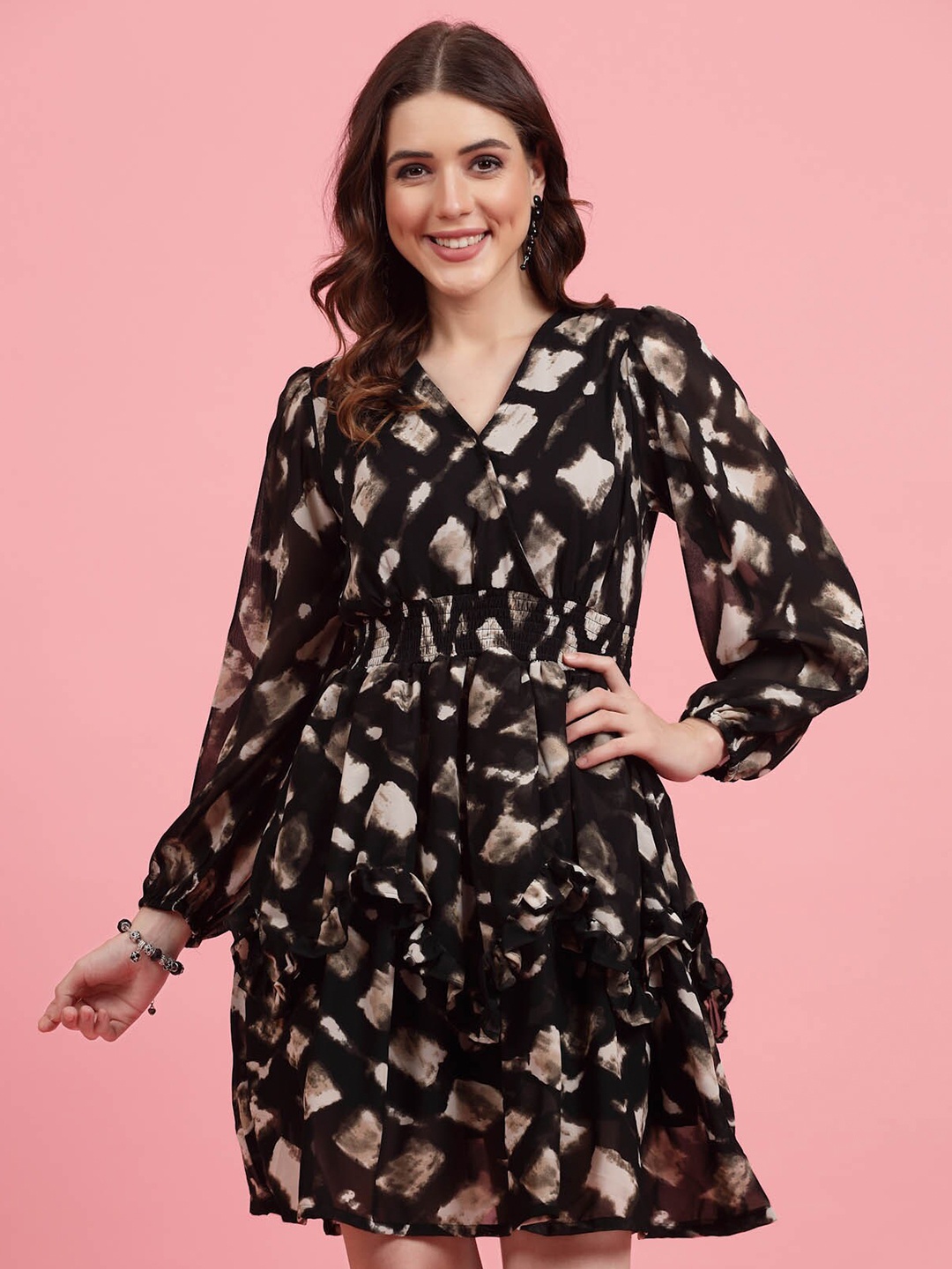 

plusS Abstract Printed V-Neck Puff Sleeves Smocked Detail Fit and Flare Dress, Black