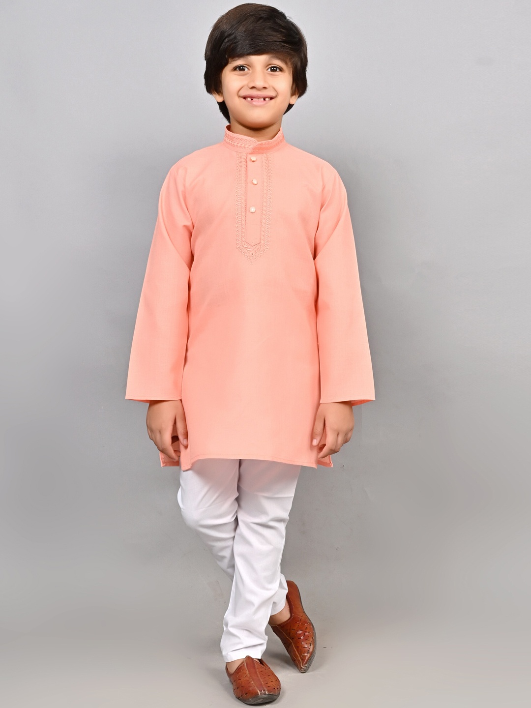 

ahhaaaa Boys Mandarin Collar Regular Thread Work Kurta With Pyjamas, Peach