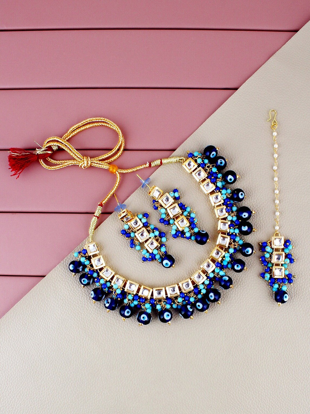 

LUCKY JEWELLERY Gold-Plated Kundan-Studded & Beaded Necklace With Earrings & Maang Tika