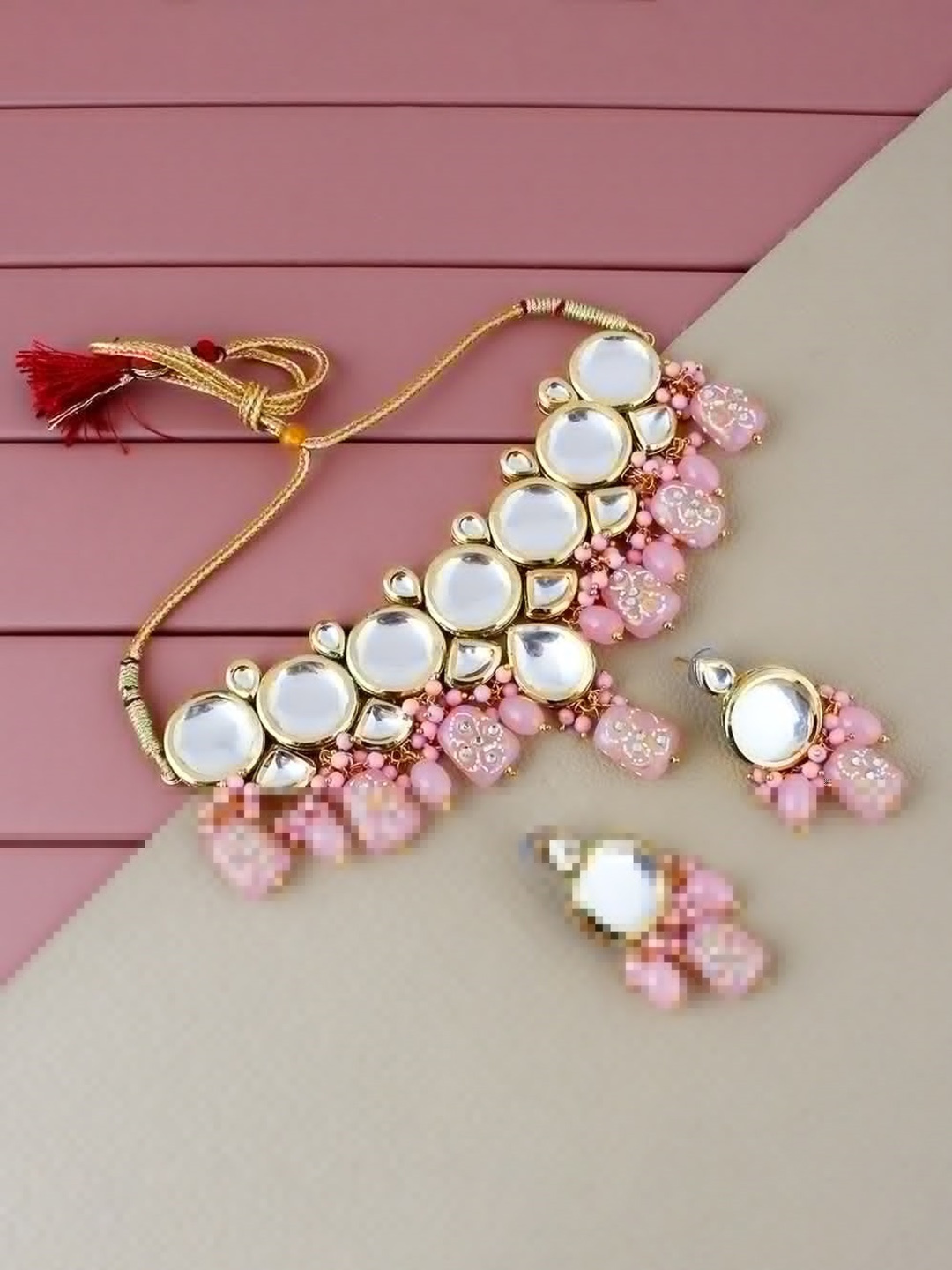 

LUCKY JEWELLERY Gold-Plated Kundan-Studded Jewellery Set