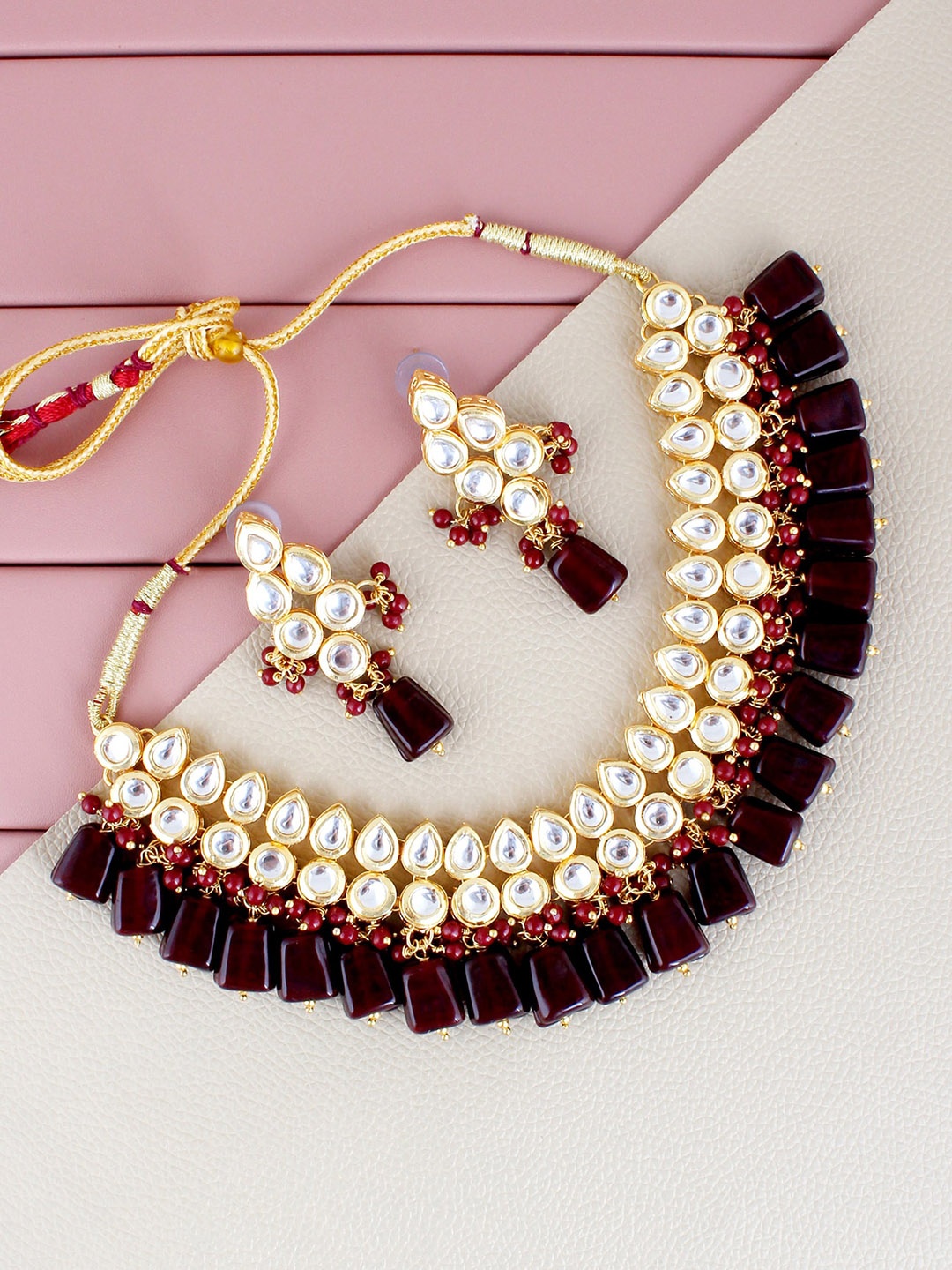 

LUCKY JEWELLERY Gold-Plated Kundan Studded Jewellery Set