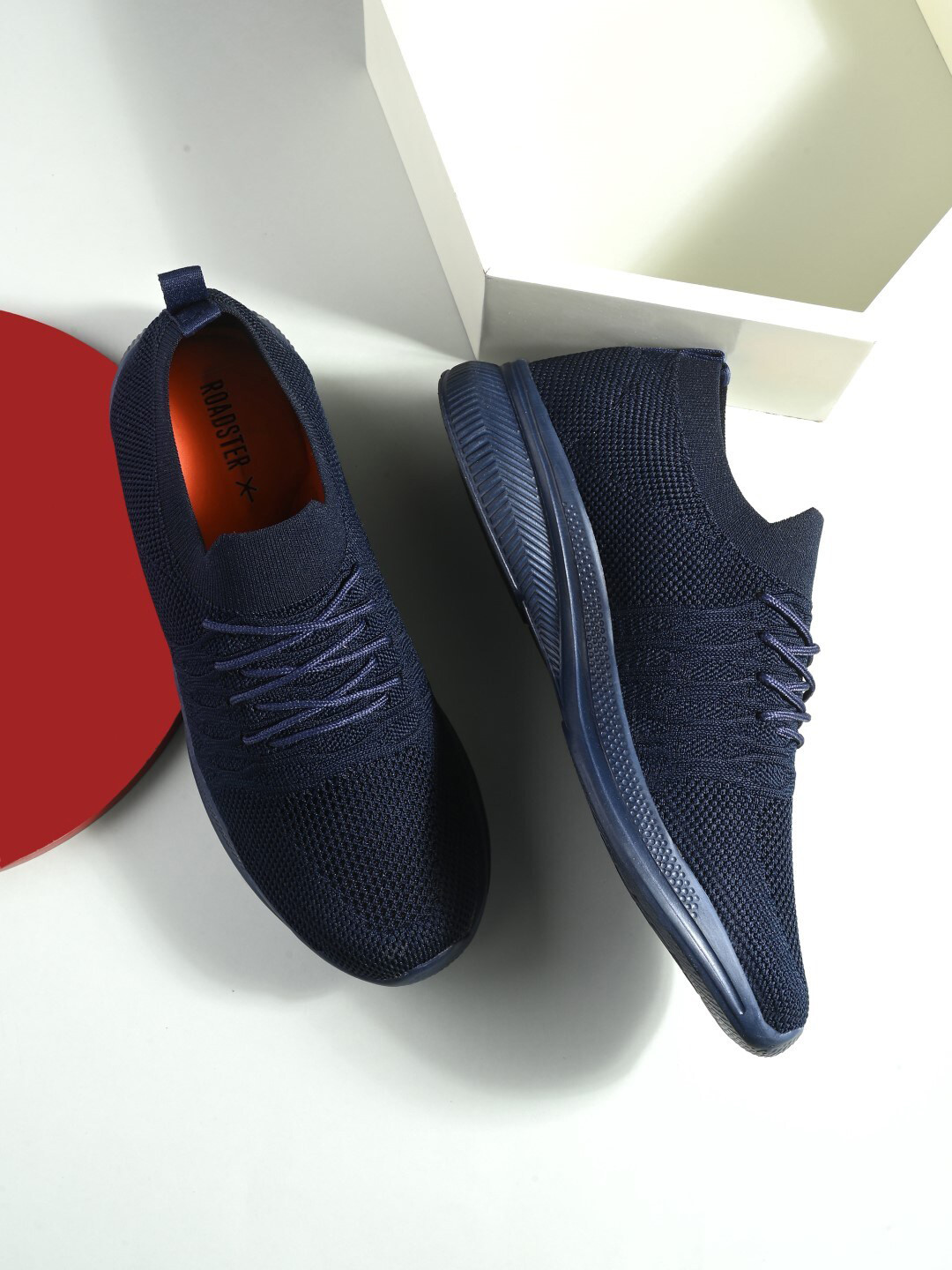 

The Roadster Lifestyle Co. Men Navy Blue Textured Slip-On Running Shoes