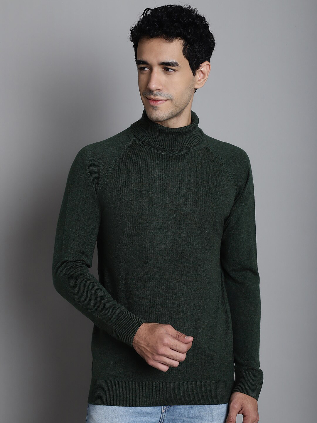 

VENITIAN Turtle Neck Acrylic Pullover, Olive