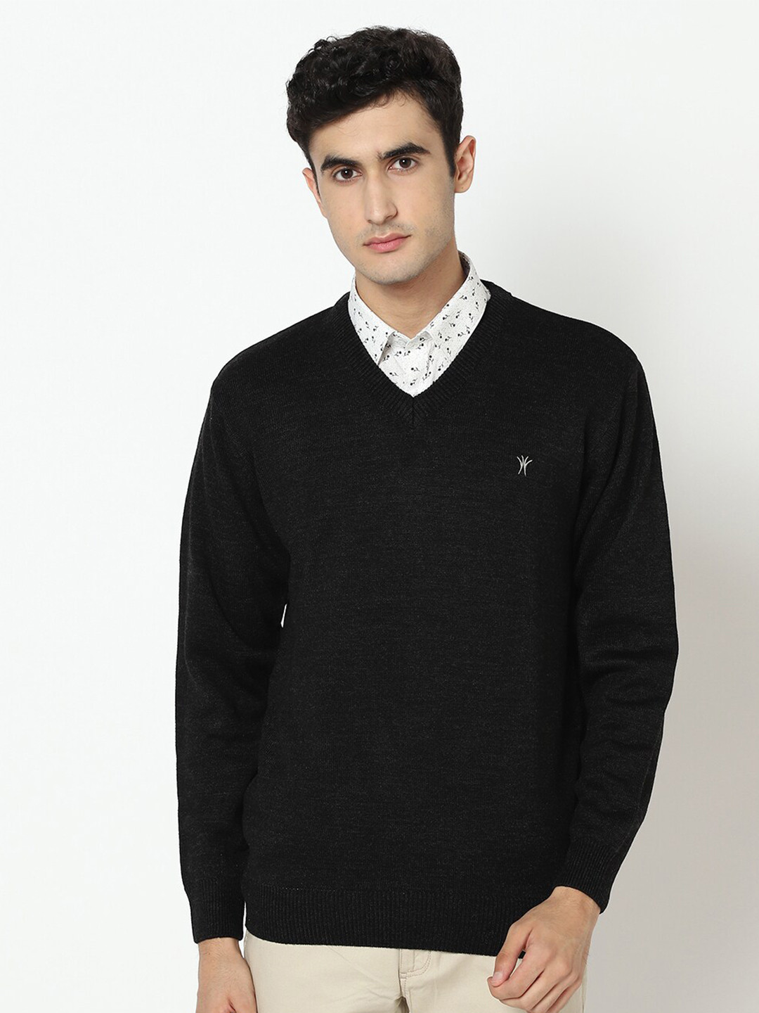 

VENITIAN V-Neck Acrylic Pullover, Charcoal
