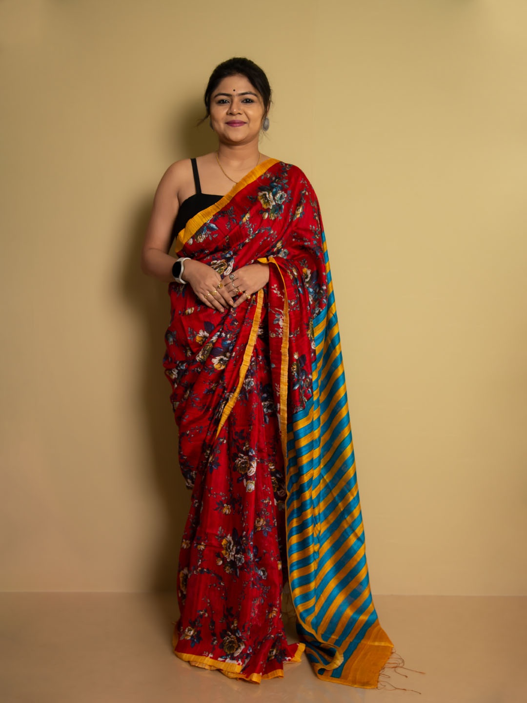 

SARIKA Floral Printed Jute Cotton Saree, Red