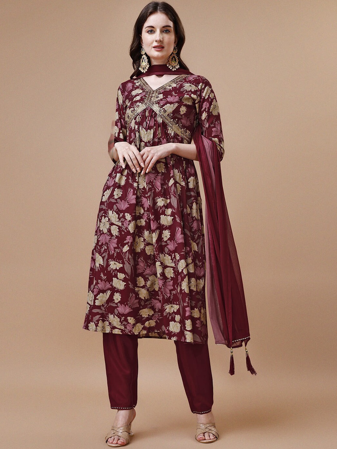 

KALINI Floral Printed Empire Thread Work Kurta & Trousers With Dupatta, Maroon