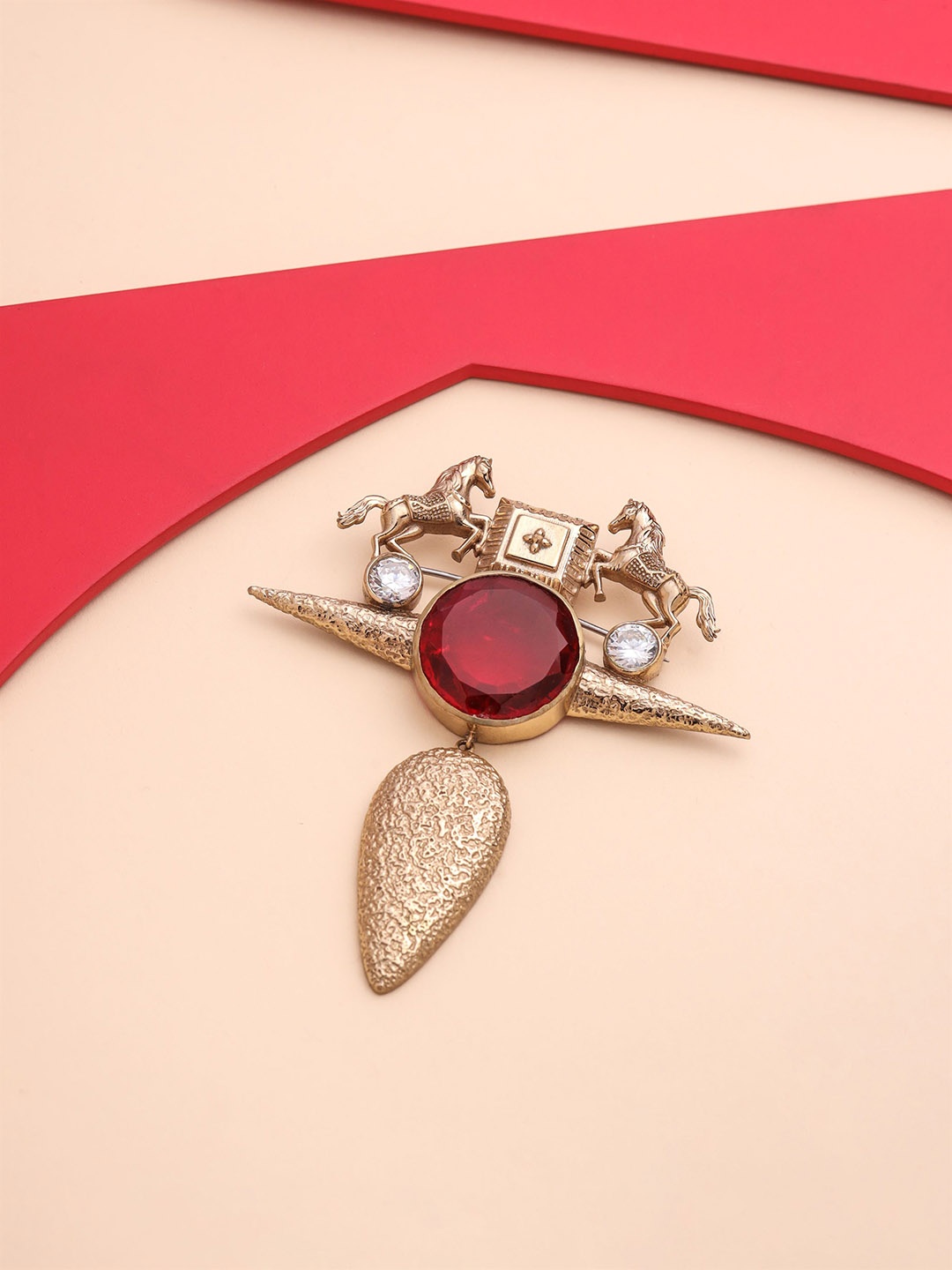 

COSA NOSTRAA Men Stone-Studded Brooch, Gold