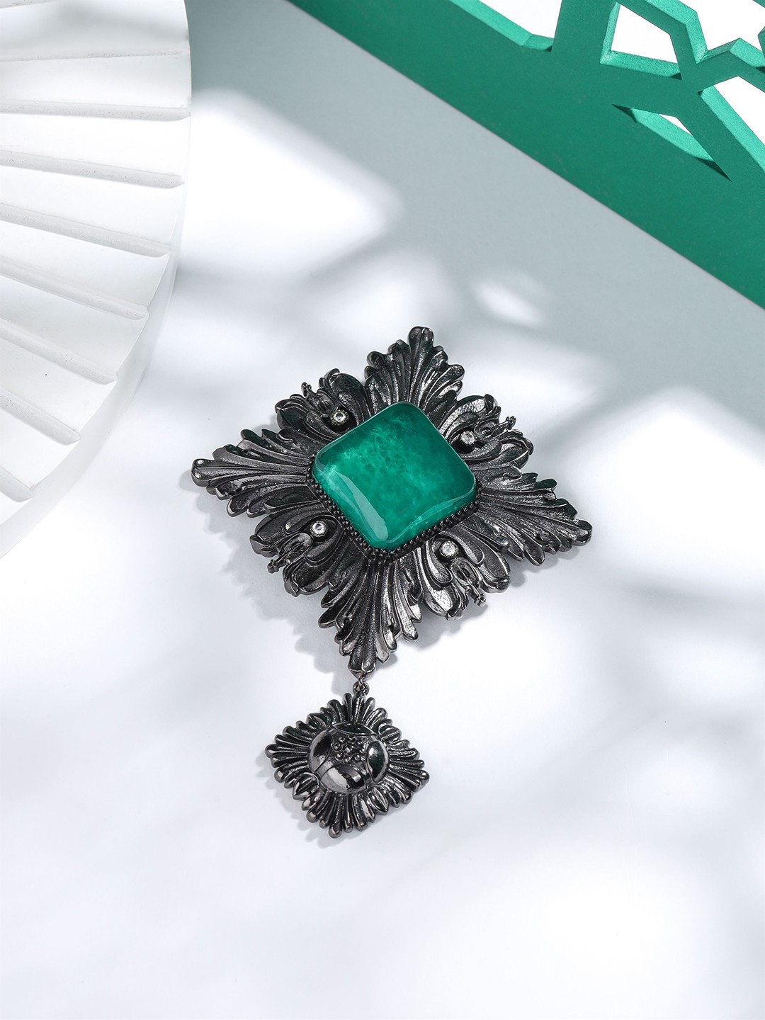 

COSA NOSTRAA Men Stone-Studded Brooch, Silver