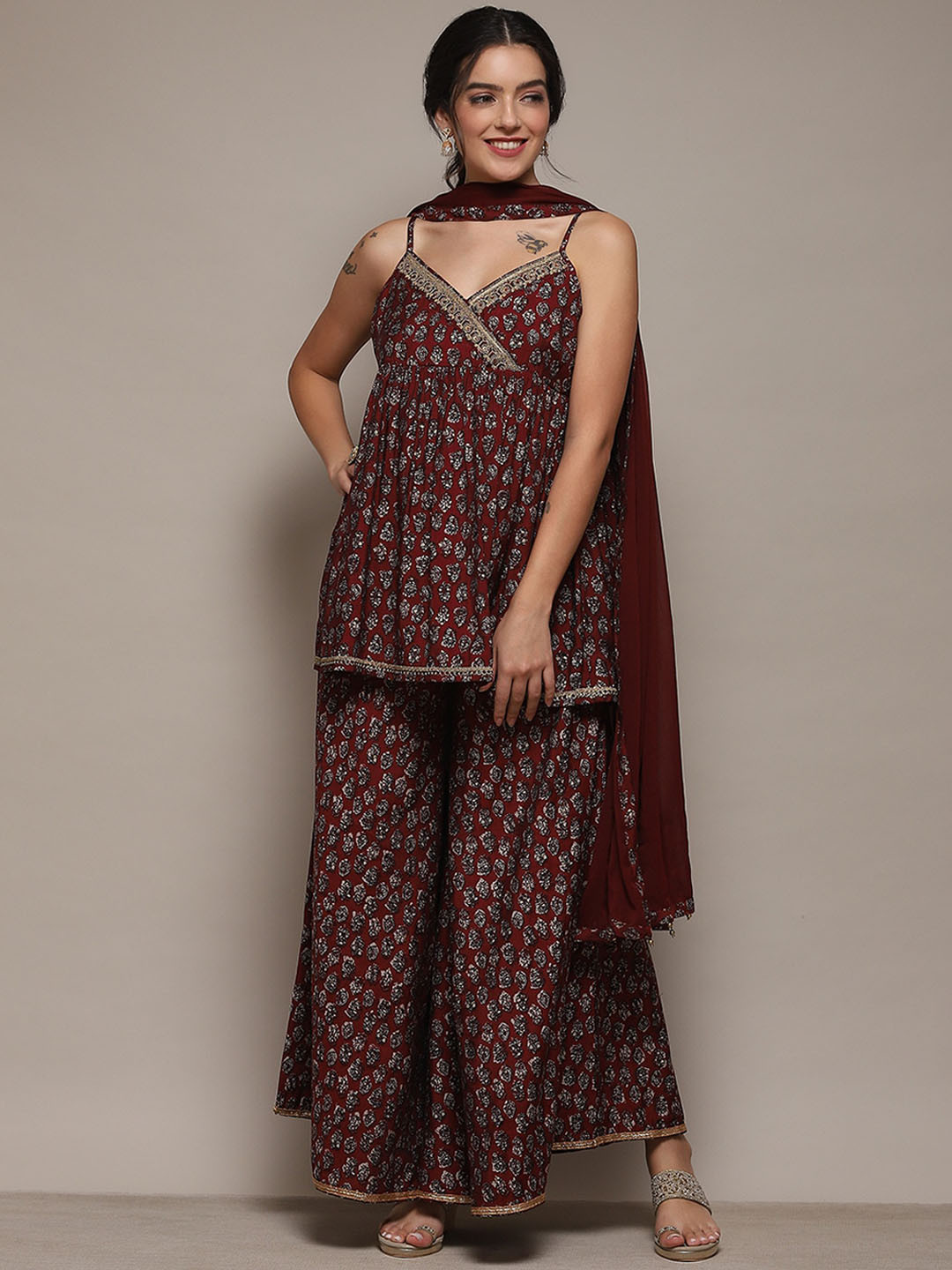 

Biba Floral Printed Empire Thread Work Pure Cotton Kurta & Trousers With Dupatta, Maroon