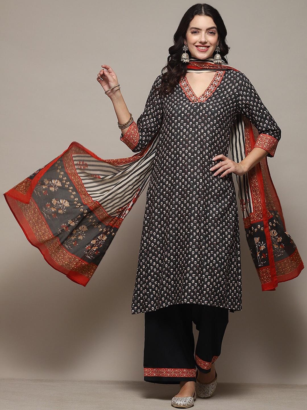 

Biba Floral Printed Regular Pure Cotton Kurta With Palazzos & Dupatta, Grey