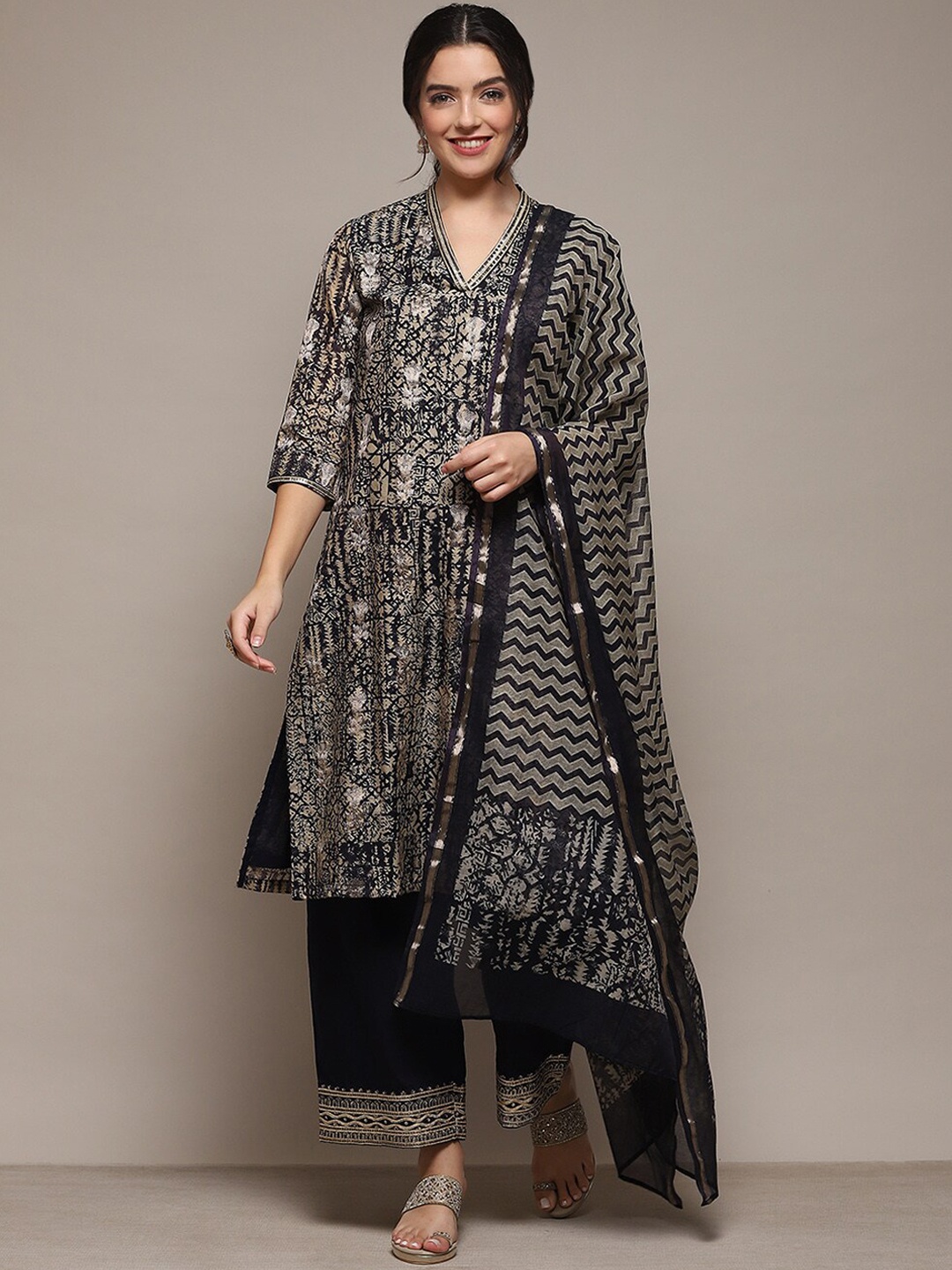 

Biba Ethnic Motifs Printed Straight Kurta With Palazzos & Dupatta, Blue